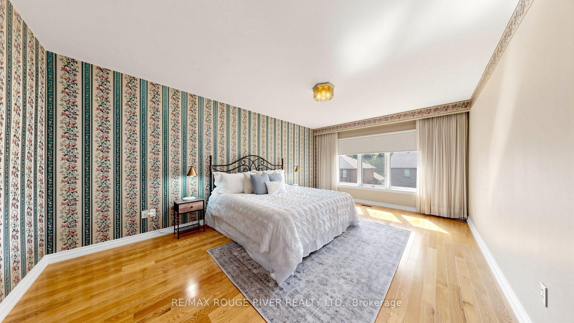 Photo 24 of 31 Delbeatrice Crescent, Scarborough, Centennial Scarborough — HOMEH