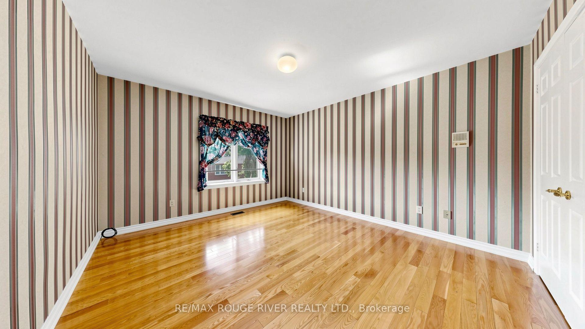 Photo 31 of 31 Delbeatrice Crescent, Scarborough, Centennial Scarborough — HOMEH