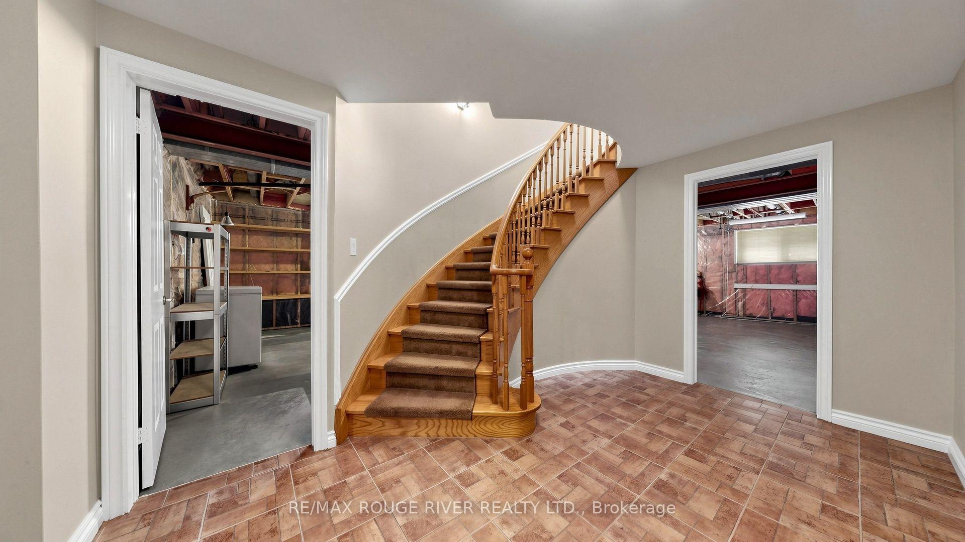 Photo 34 of 31 Delbeatrice Crescent, Scarborough, Centennial Scarborough — HOMEH
