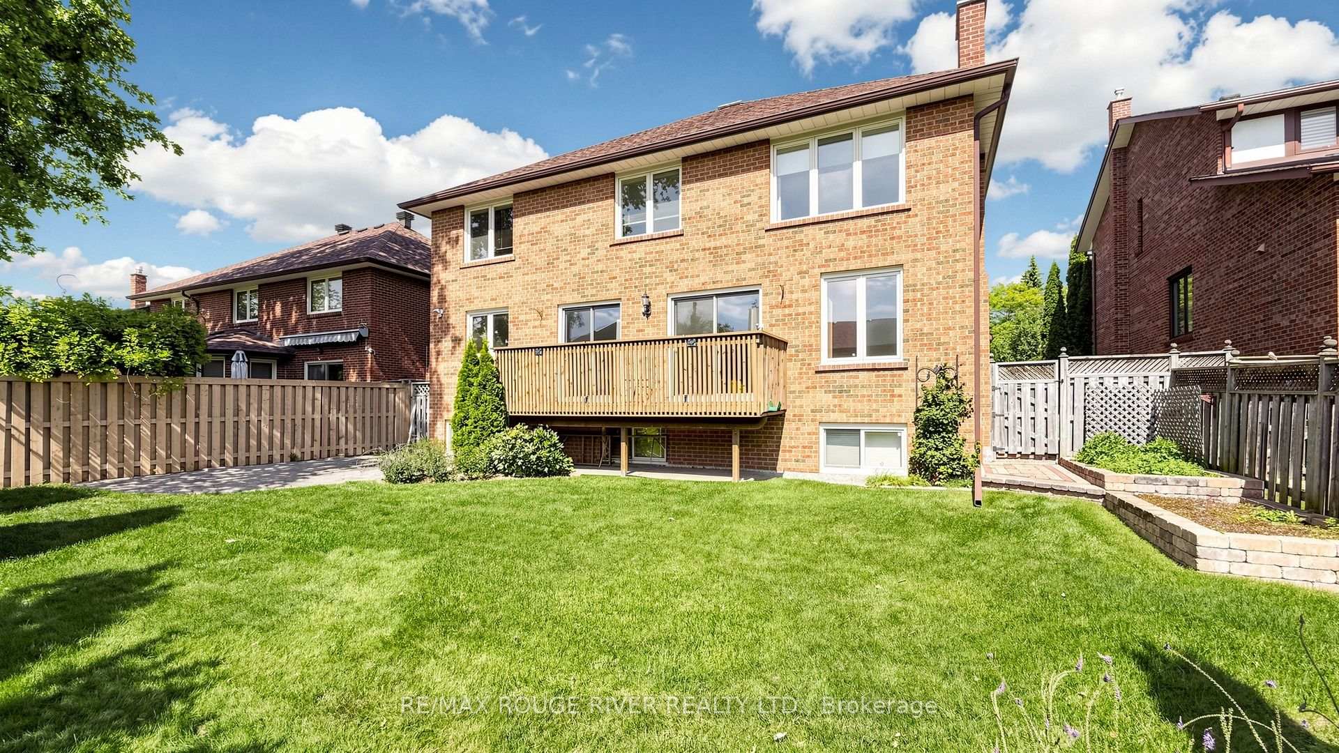 Photo 39 of 31 Delbeatrice Crescent, Scarborough, Centennial Scarborough — HOMEH
