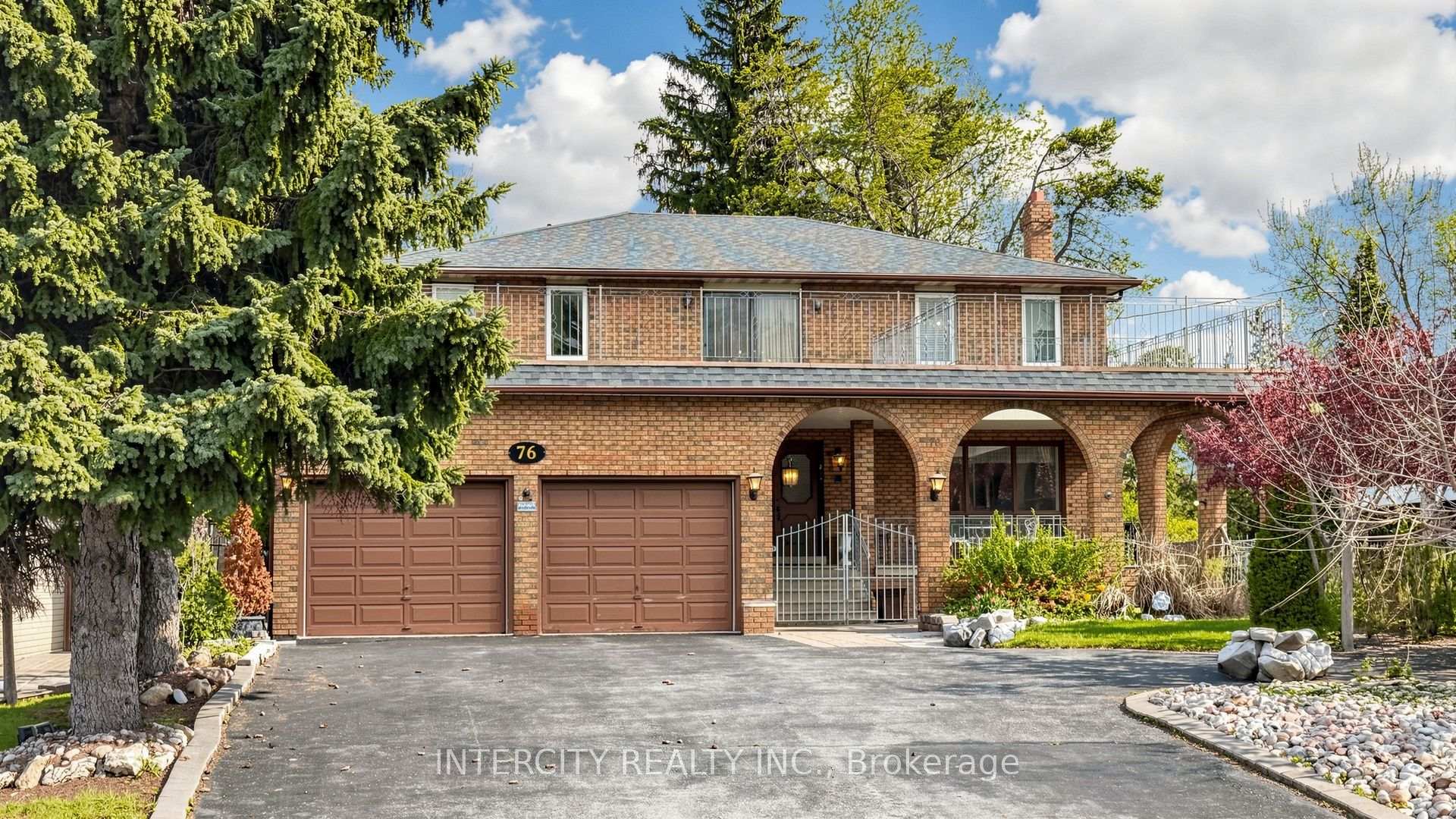 Photo 1 of 76 Spruce Avenue, Richmond Hill, South Richvale — HOMEH
