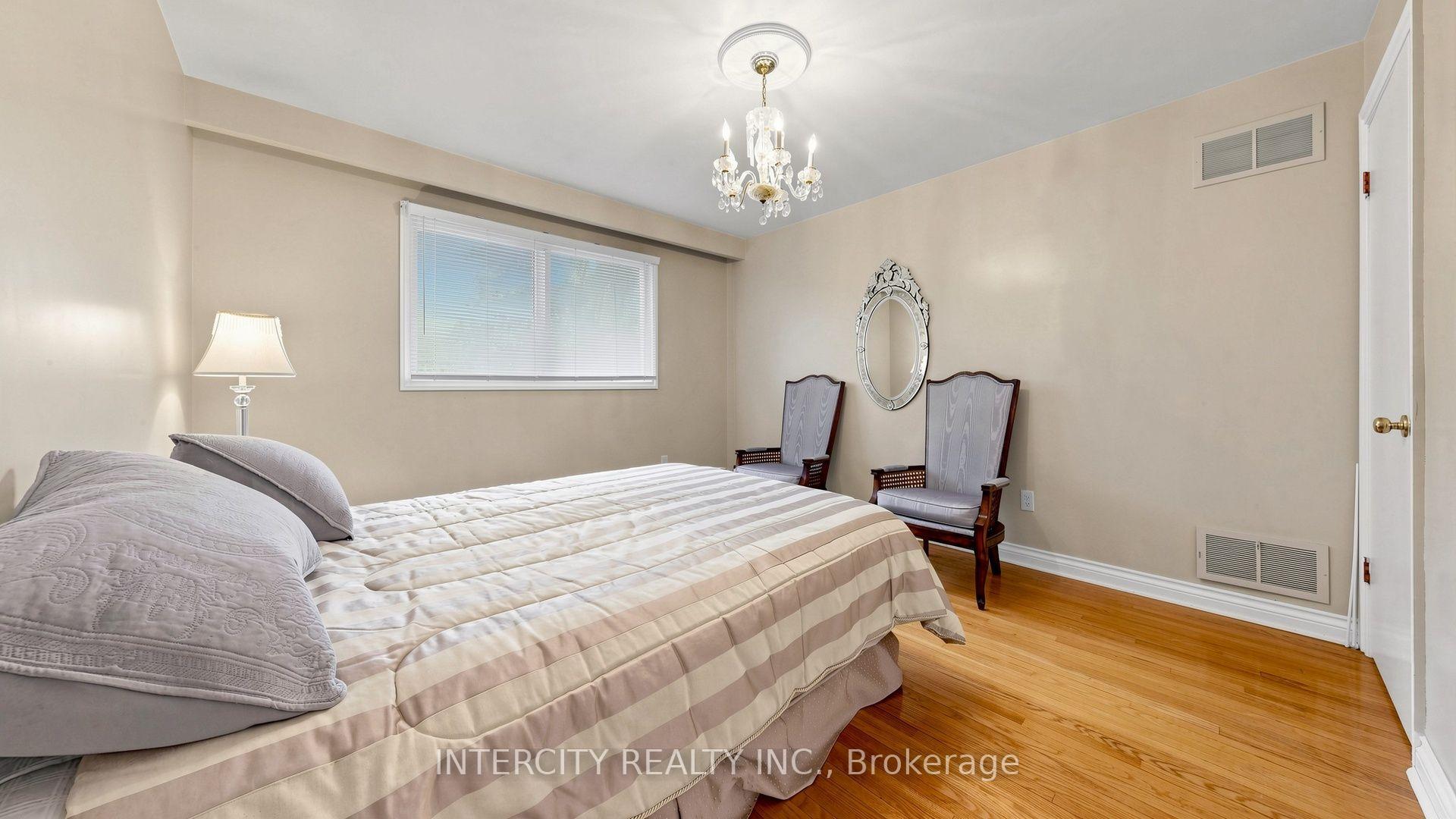 Photo 35 of 76 Spruce Avenue, Richmond Hill, South Richvale — HOMEH