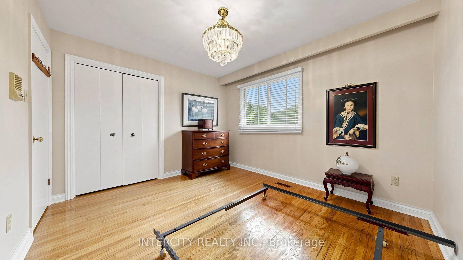 Photo 38 of 76 Spruce Avenue, Richmond Hill, South Richvale — HOMEH