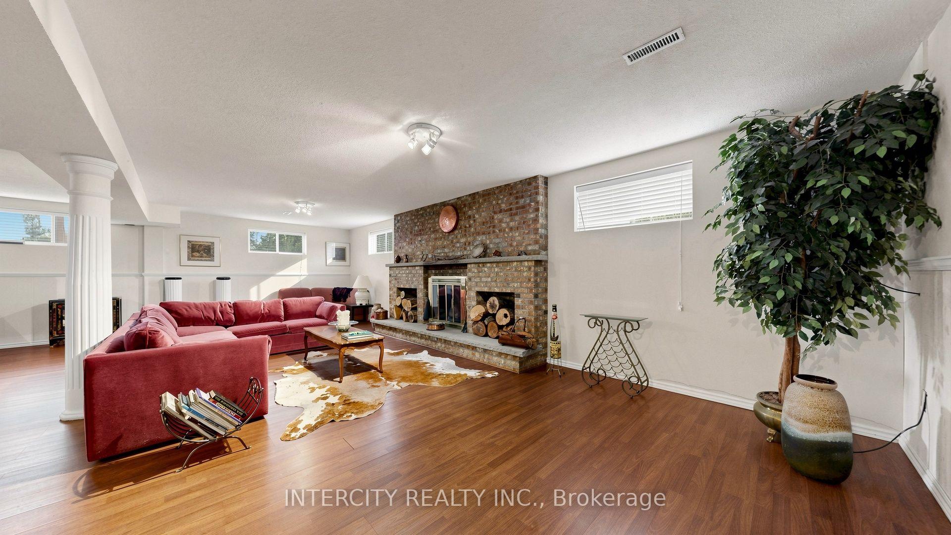 Photo 42 of 76 Spruce Avenue, Richmond Hill, South Richvale — HOMEH