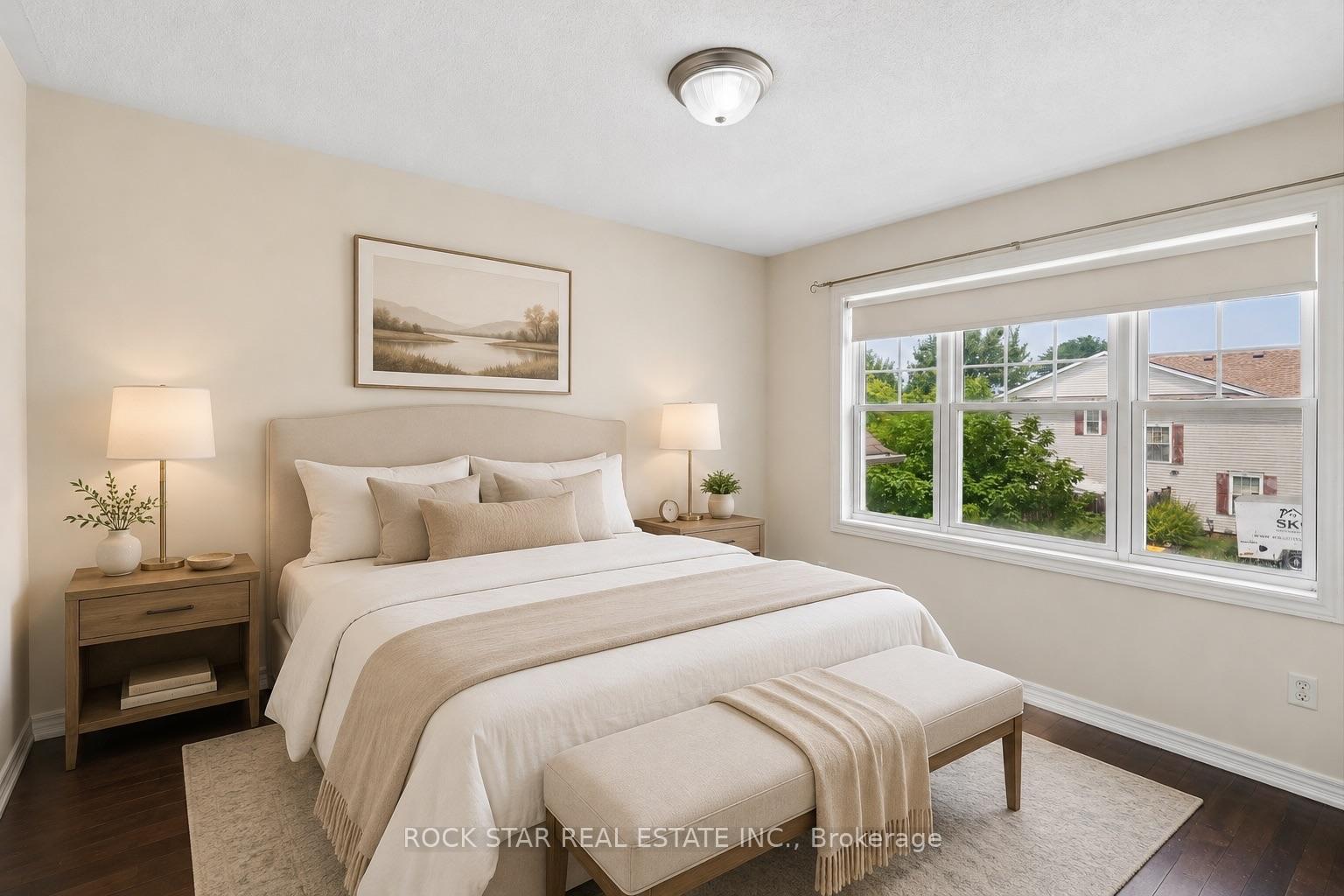 Photo 12 of 36 Chicory Crescent, St. Catharines, Haig — HOMEH
