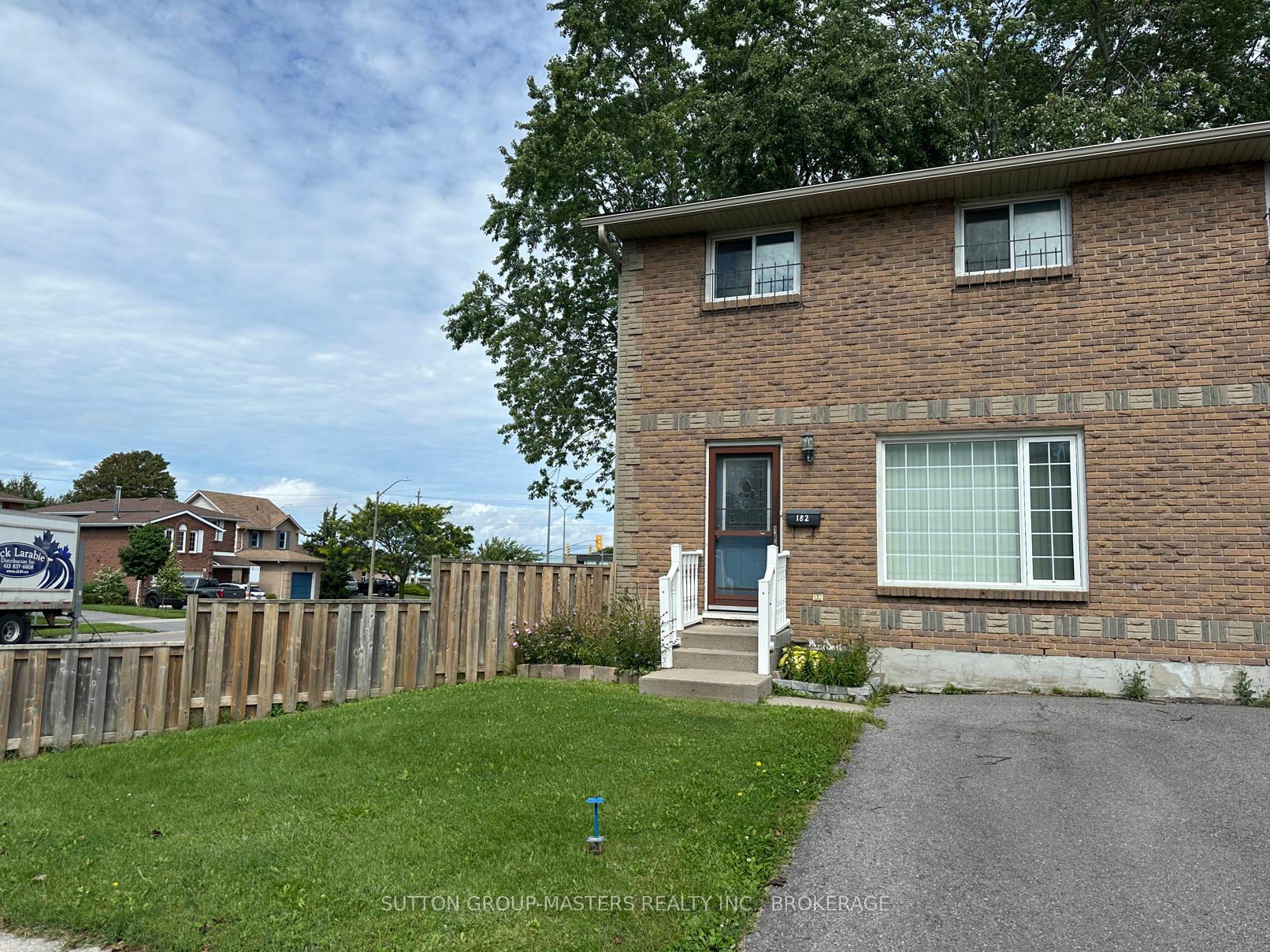 Photo 2 of 182 Rosemund Crescent, Kingston, West of Sir John A. Blvd — HOMEH