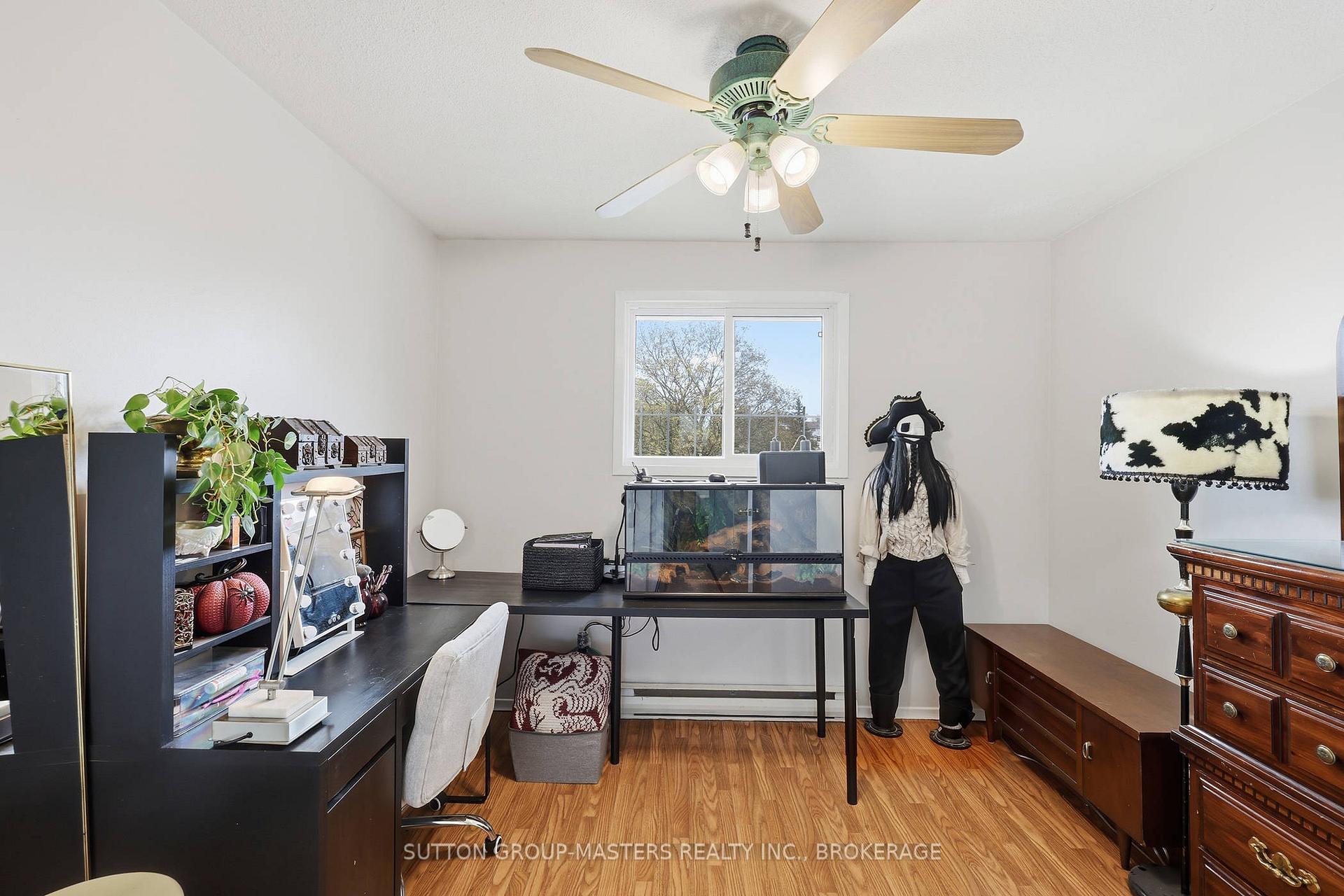 Photo 21 of 182 Rosemund Crescent, Kingston, West of Sir John A. Blvd — HOMEH