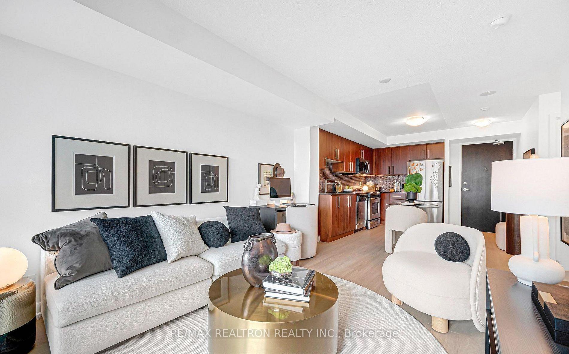 Photo 7 of Unit 701, 17 Anndale Drive, North York, Willowdale East — HOMEH