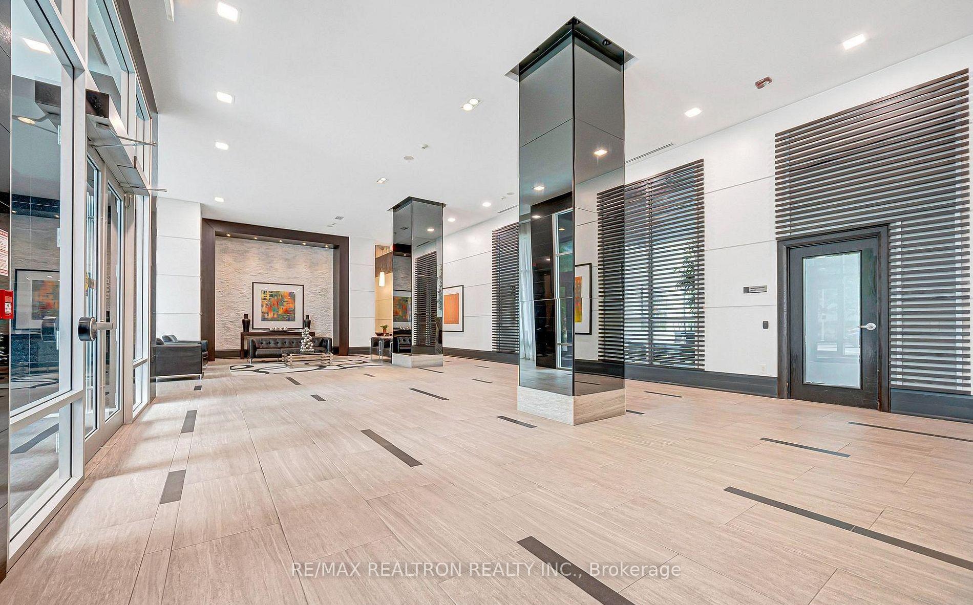 Photo 14 of Unit 701, 17 Anndale Drive, North York, Willowdale East — HOMEH