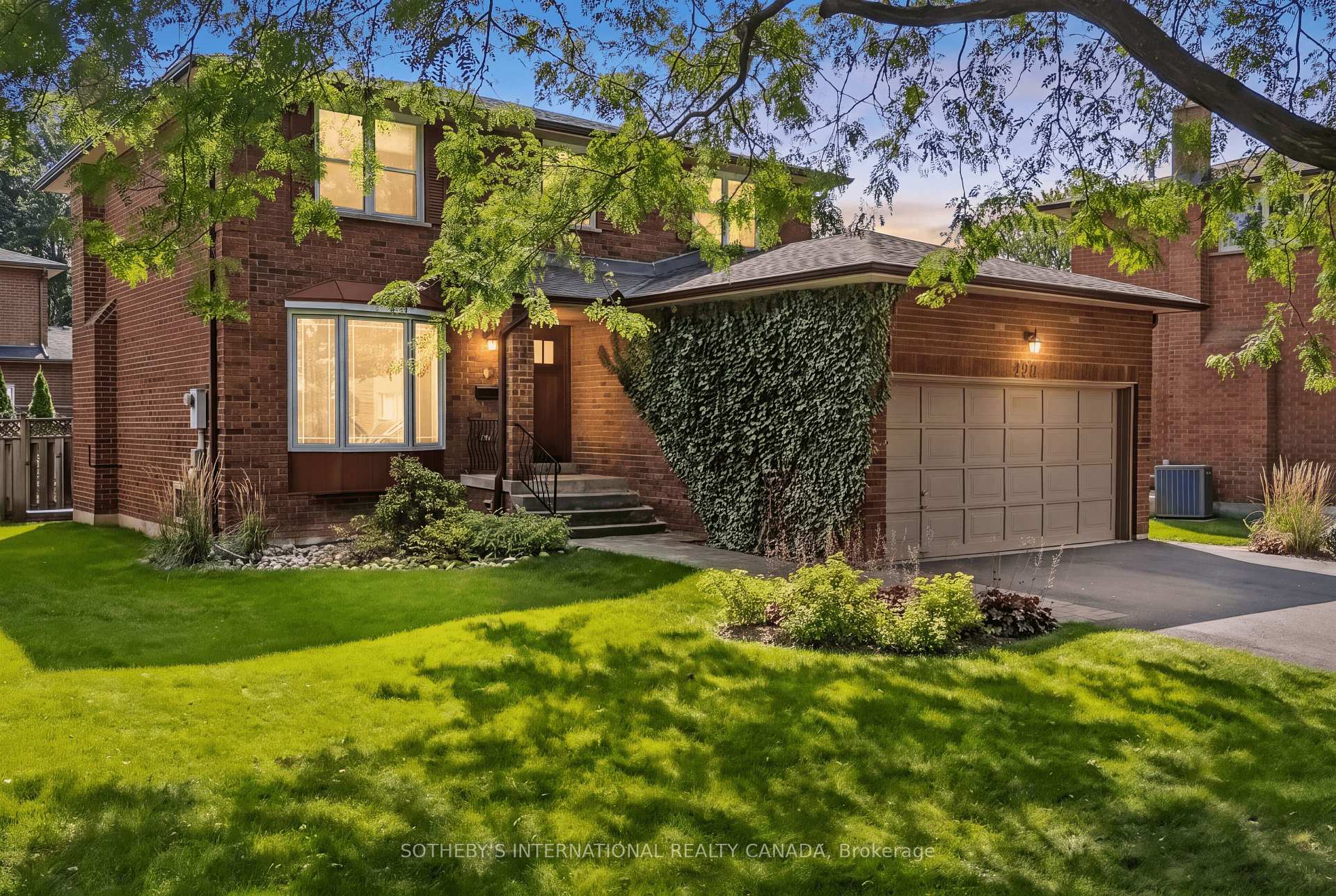 Photo 1 of 420 The Thicket, Mississauga, Lakeview — HOMEH