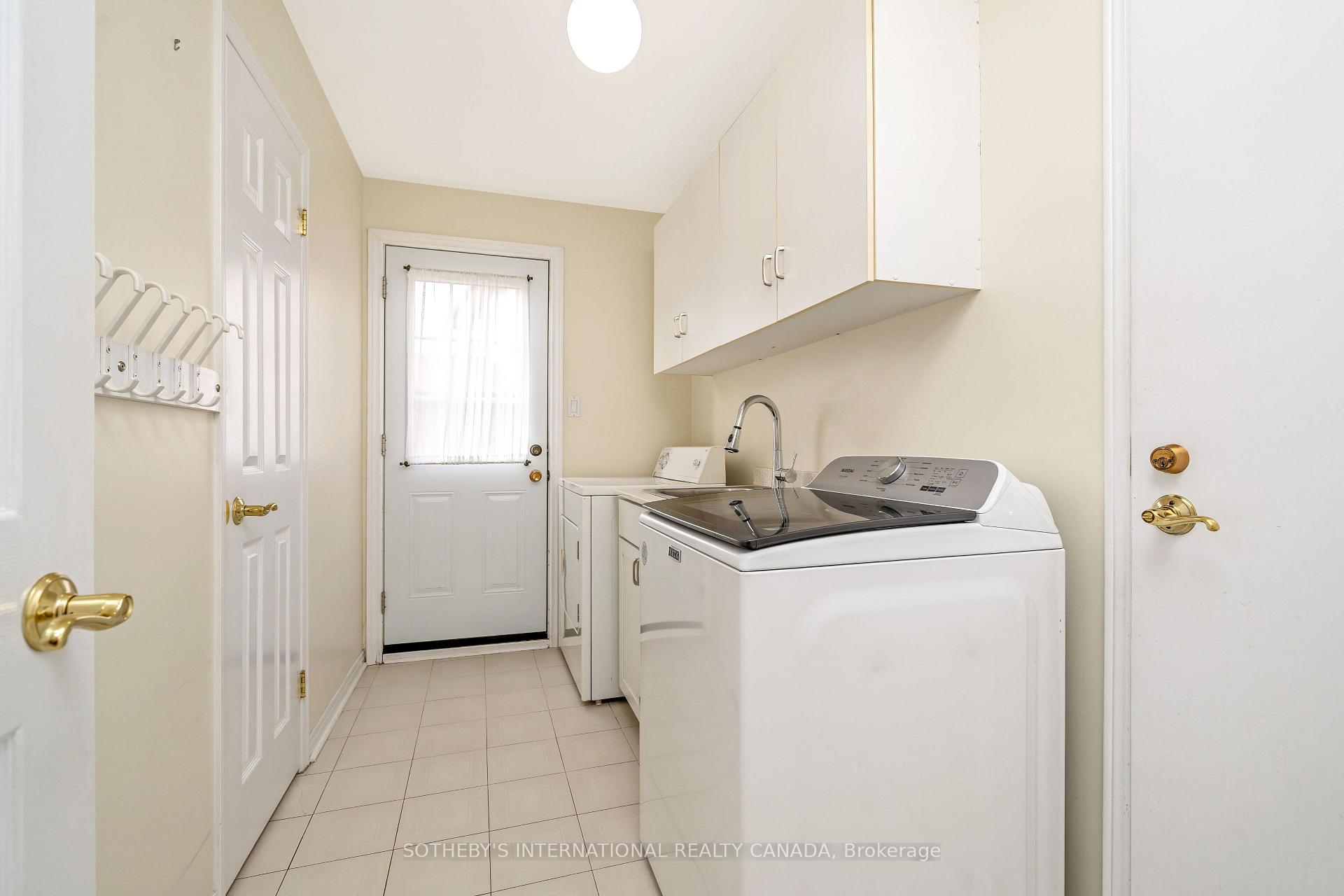 Photo 26 of 420 The Thicket, Mississauga, Lakeview — HOMEH