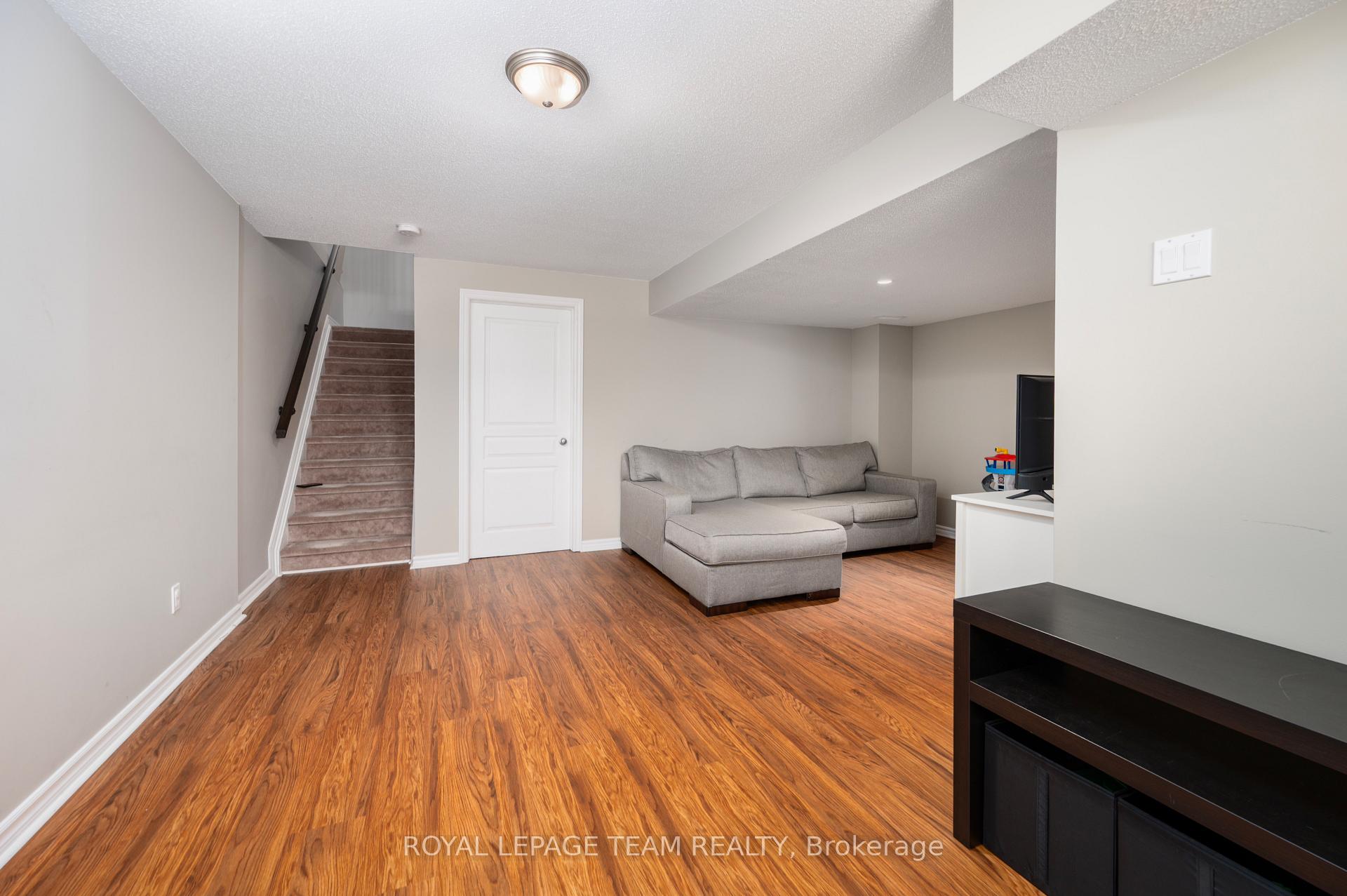 Photo 23 of 1431 Comfrey Crescent, Ottawa, Notting Hill/Summerside — HOMEH