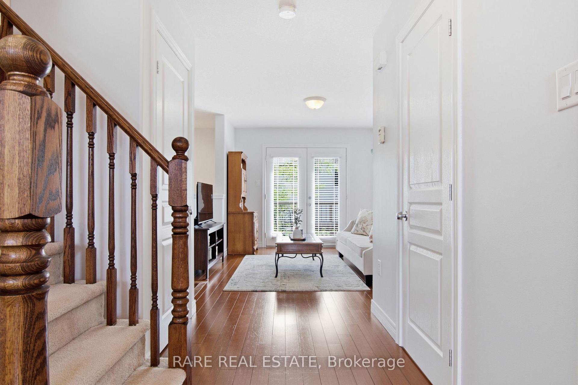 Photo 13 of Unit 5, 25 Viking Drive, Hamilton, Binbrook — HOMEH