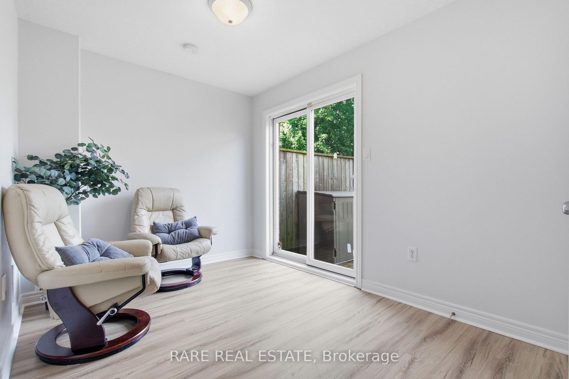 Photo 39 of Unit 5, 25 Viking Drive, Hamilton, Binbrook — HOMEH