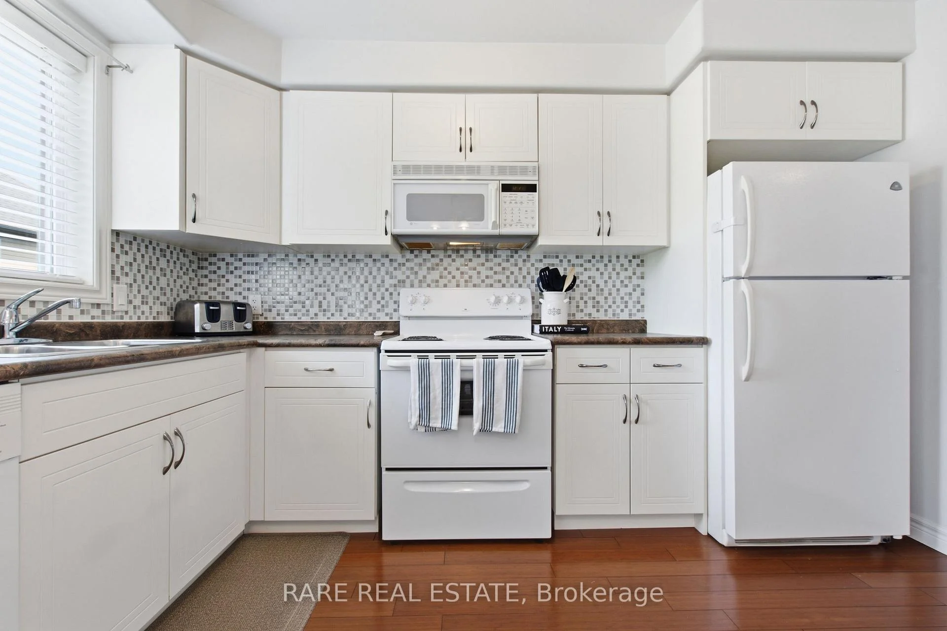 Photo 20 of Unit 5, 25 Viking Drive, Hamilton, Binbrook — HOMEH