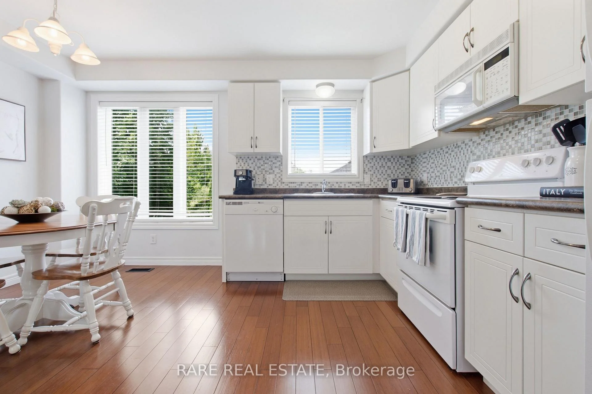Photo 42 of Unit 5, 25 Viking Drive, Hamilton, Binbrook — HOMEH