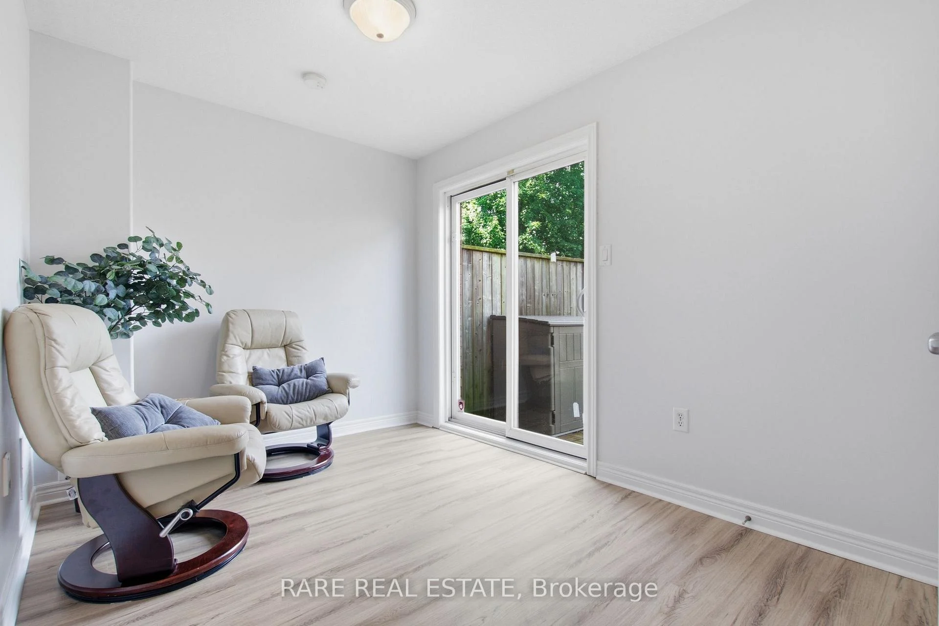 Photo 77 of Unit 5, 25 Viking Drive, Hamilton, Binbrook — HOMEH