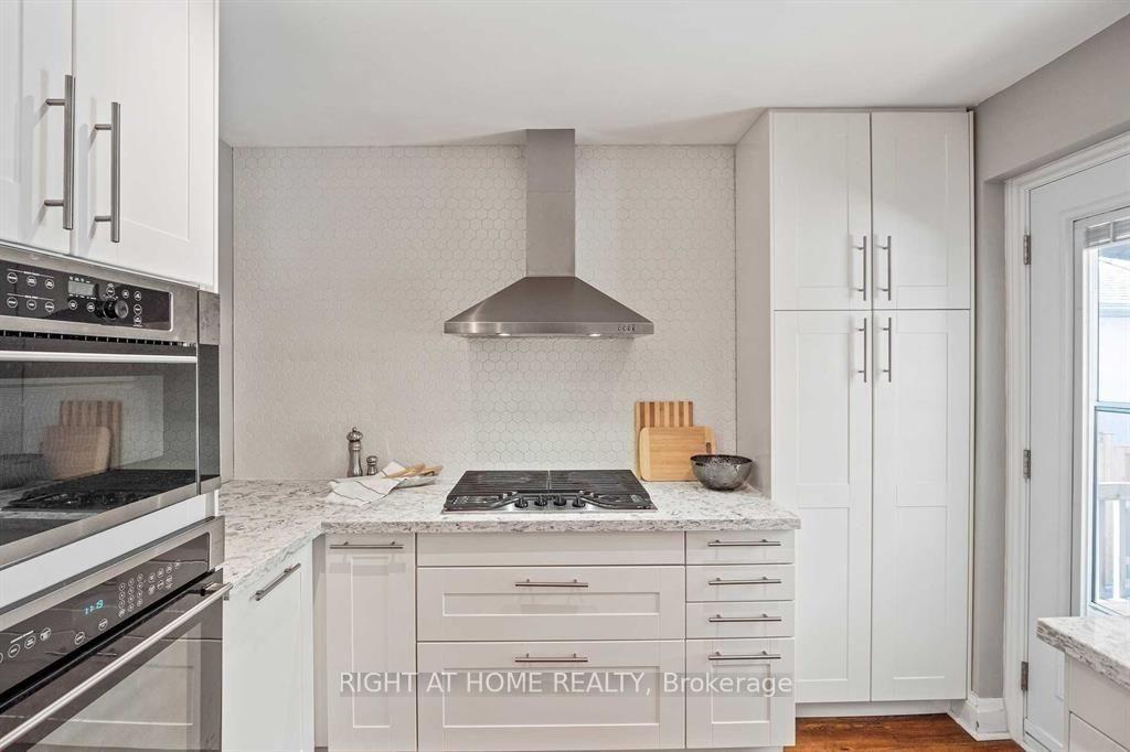 Photo 14 of 48 Jopling Avenue N, Etobicoke, Islington-City Centre West — HOMEH