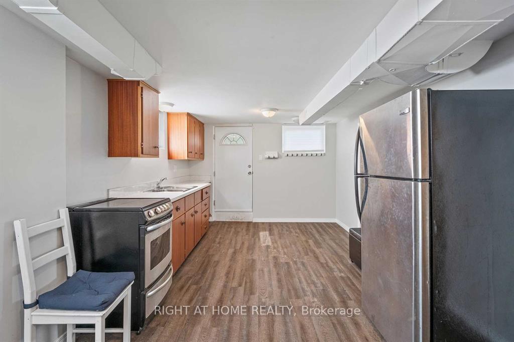 Photo 26 of 48 Jopling Avenue N, Etobicoke, Islington-City Centre West — HOMEH
