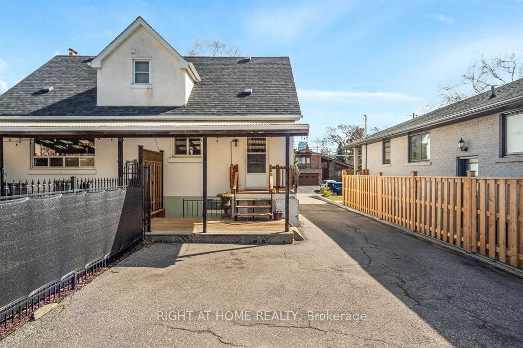 Photo 40 of 48 Jopling Avenue N, Etobicoke, Islington-City Centre West — HOMEH