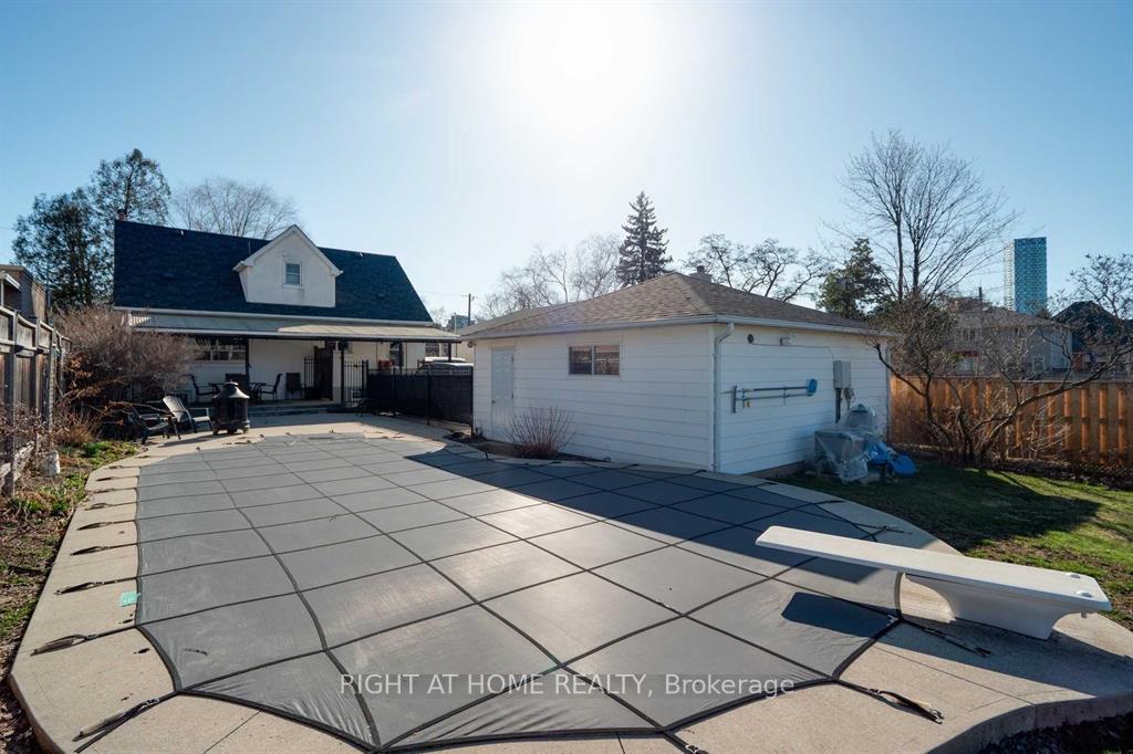 Photo 42 of 48 Jopling Avenue N, Etobicoke, Islington-City Centre West — HOMEH