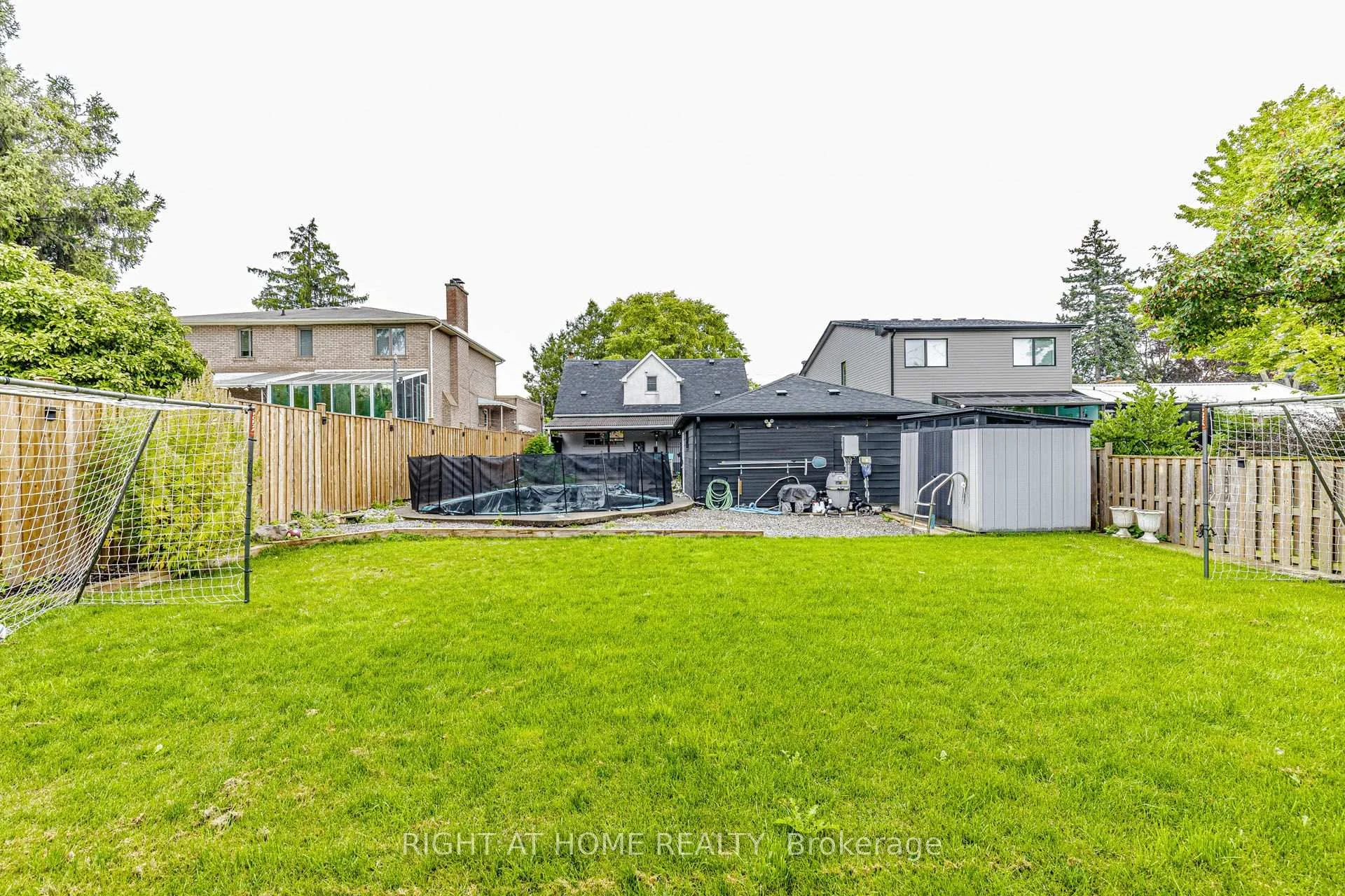 Photo 49 of 48 Jopling Avenue N, Etobicoke, Islington-City Centre West — HOMEH
