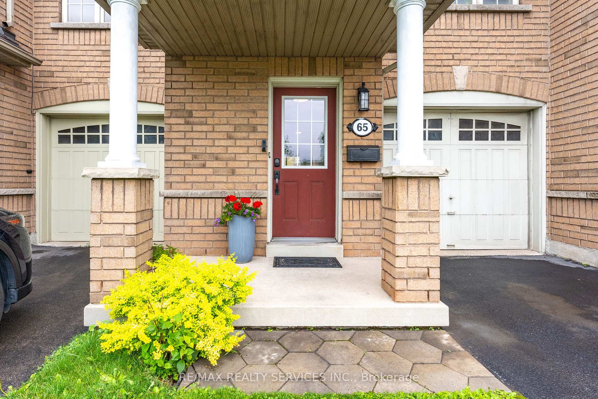 Photo 4 of Unit 65, 470 Beach Boulevard, Hamilton, Hamilton Beach — HOMEH