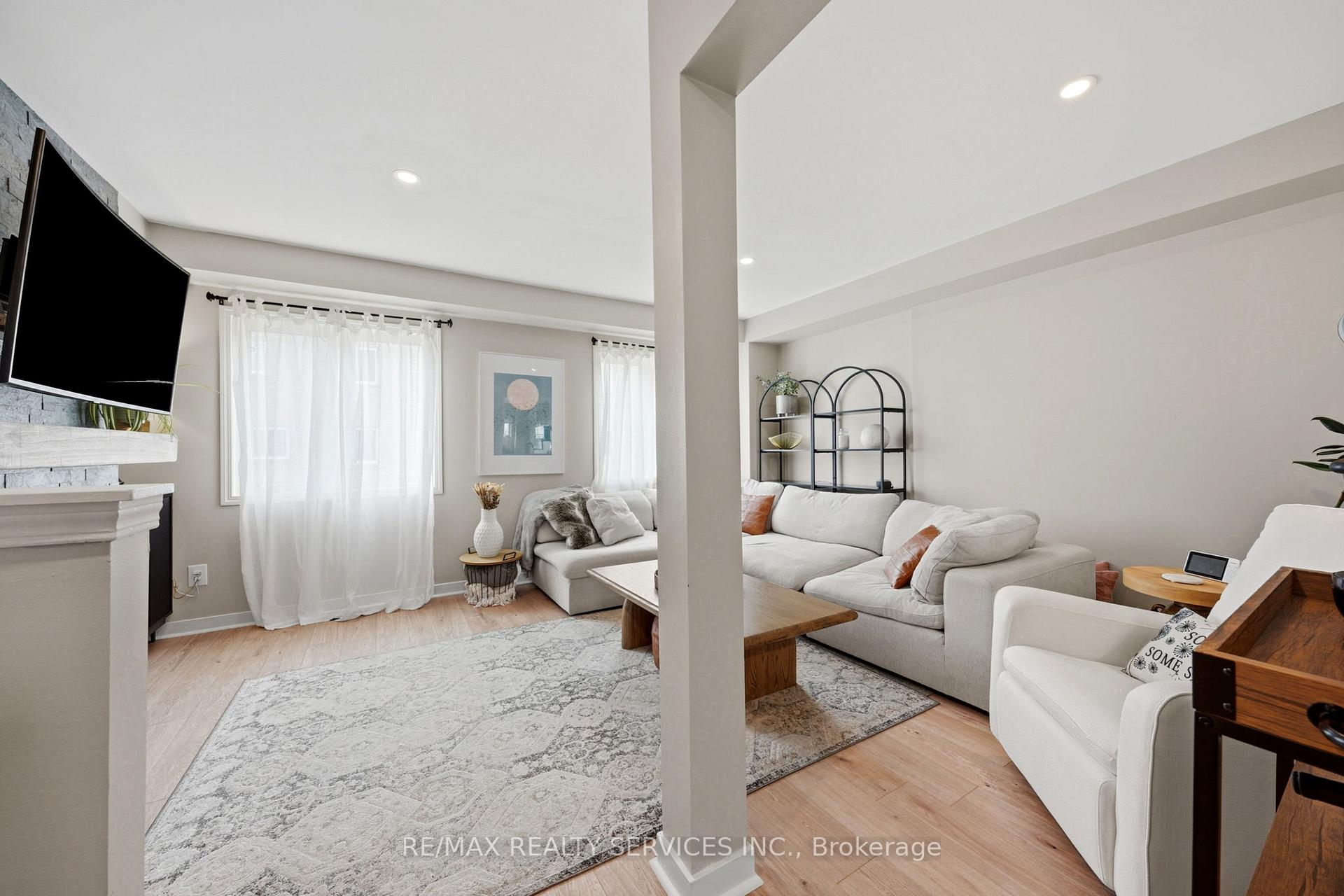 Photo 11 of Unit 65, 470 Beach Boulevard, Hamilton, Hamilton Beach — HOMEH