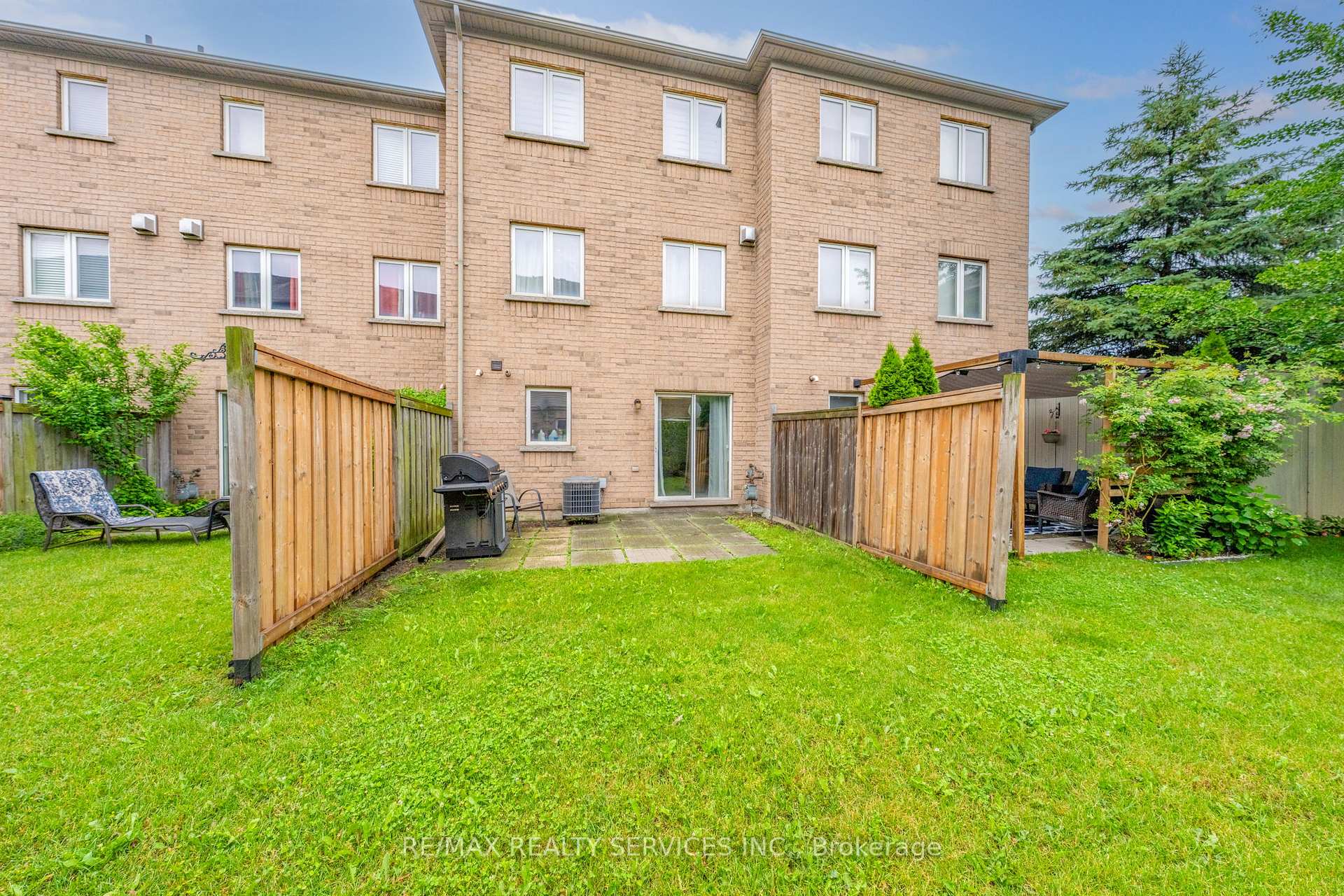 Photo 35 of Unit 65, 470 Beach Boulevard, Hamilton, Hamilton Beach — HOMEH