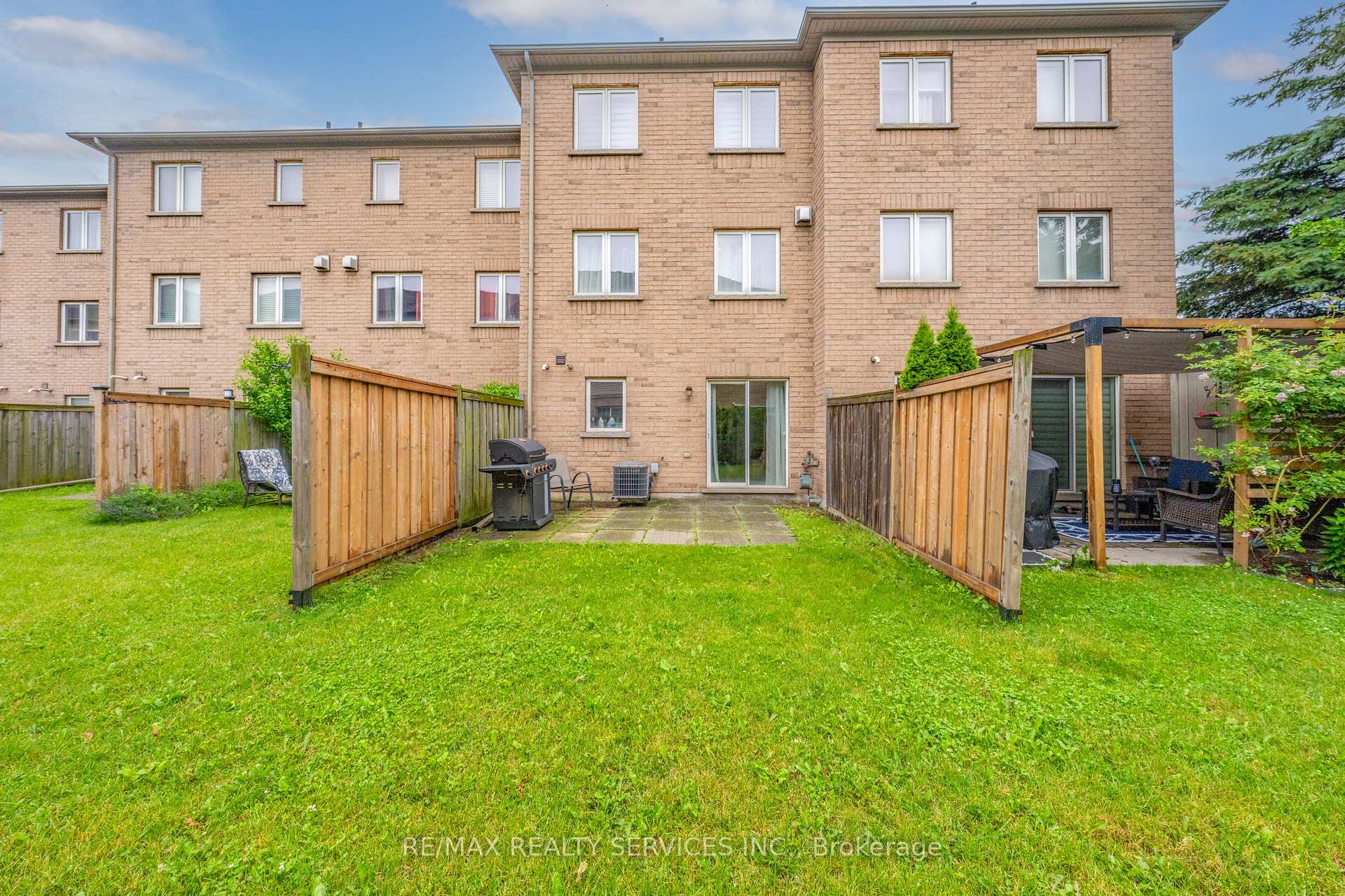 Photo 36 of Unit 65, 470 Beach Boulevard, Hamilton, Hamilton Beach — HOMEH
