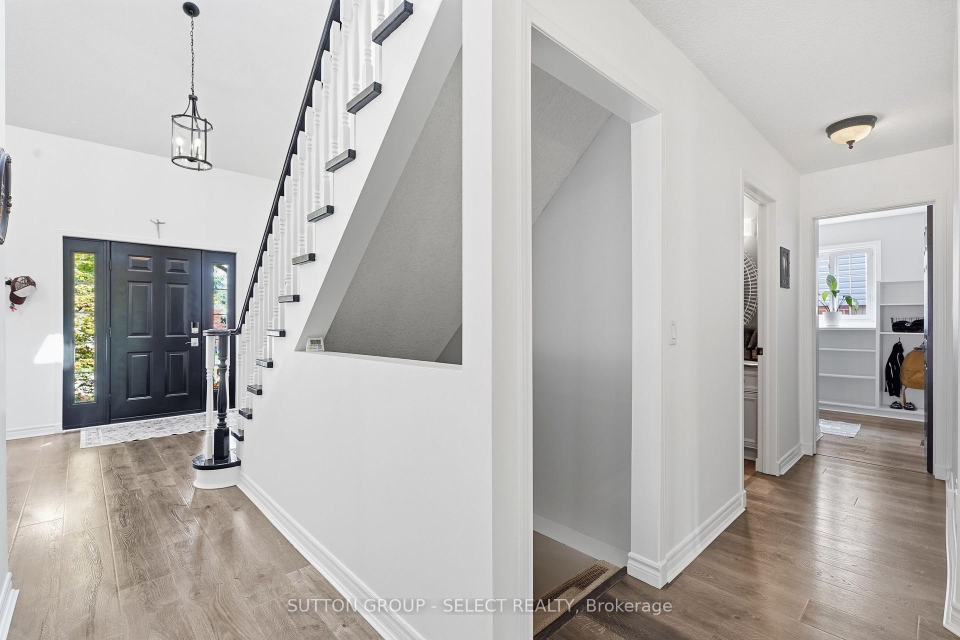 Photo 11 of 39 Carolinian Lane, Cambridge, St. Andrews Estates — HOMEH