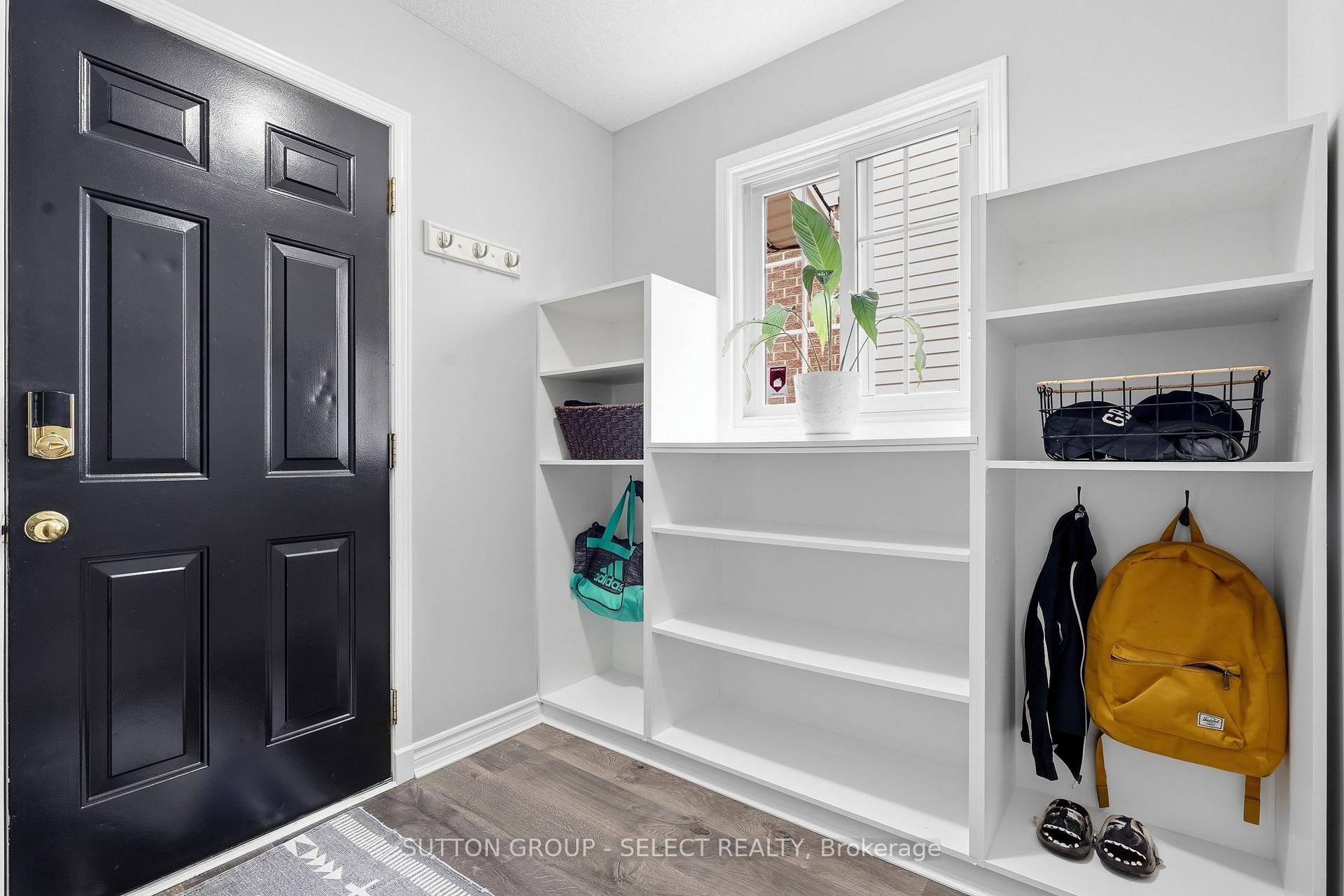 Photo 12 of 39 Carolinian Lane, Cambridge, St. Andrews Estates — HOMEH