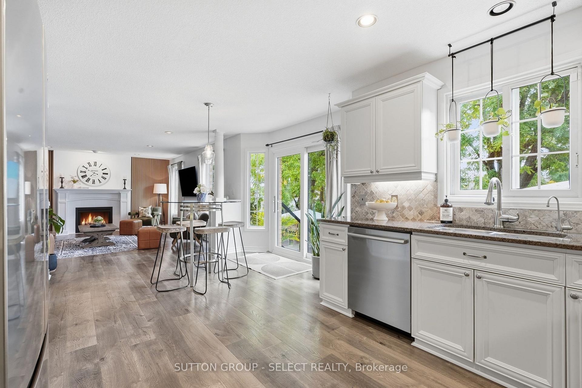 Photo 16 of 39 Carolinian Lane, Cambridge, St. Andrews Estates — HOMEH