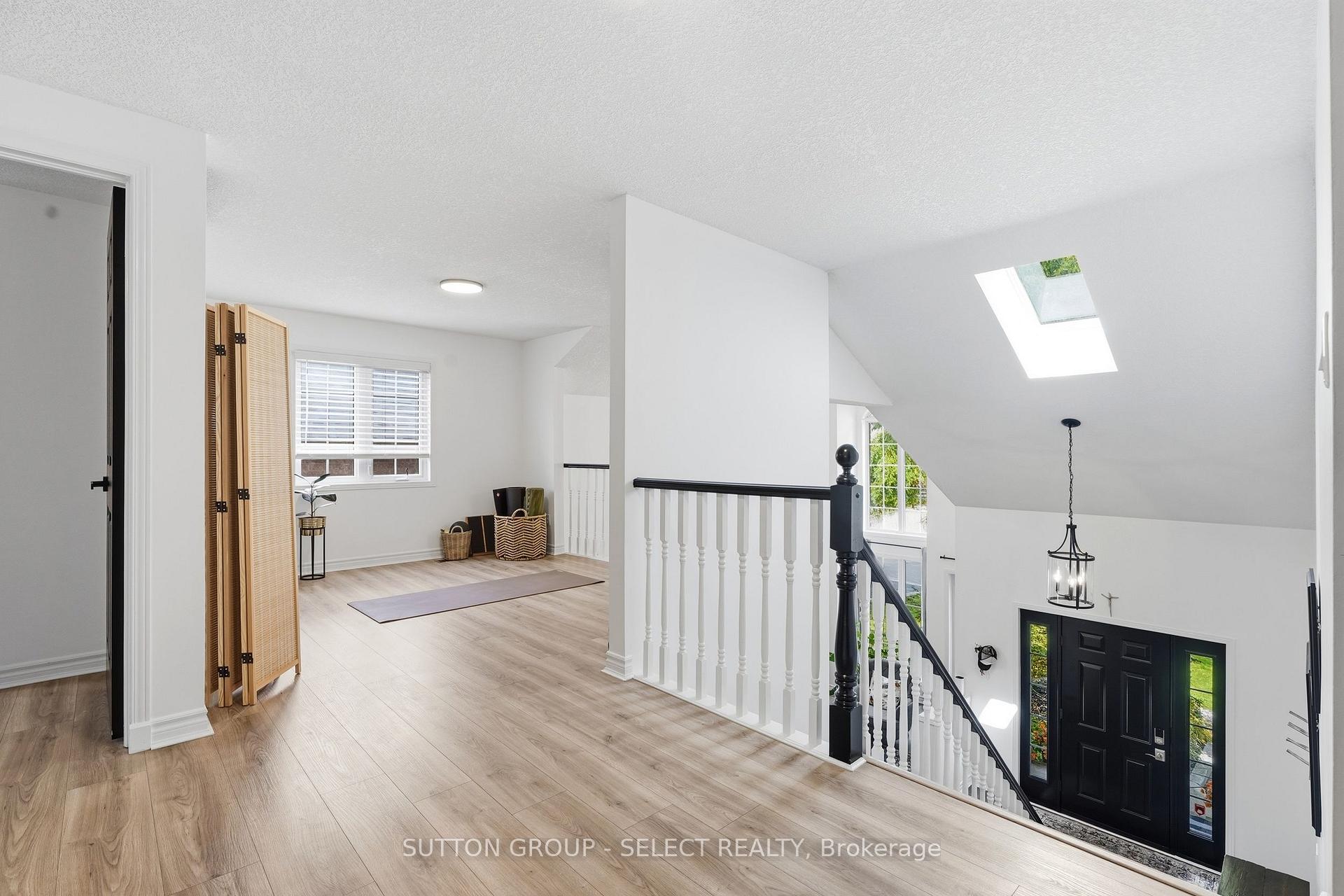 Photo 24 of 39 Carolinian Lane, Cambridge, St. Andrews Estates — HOMEH