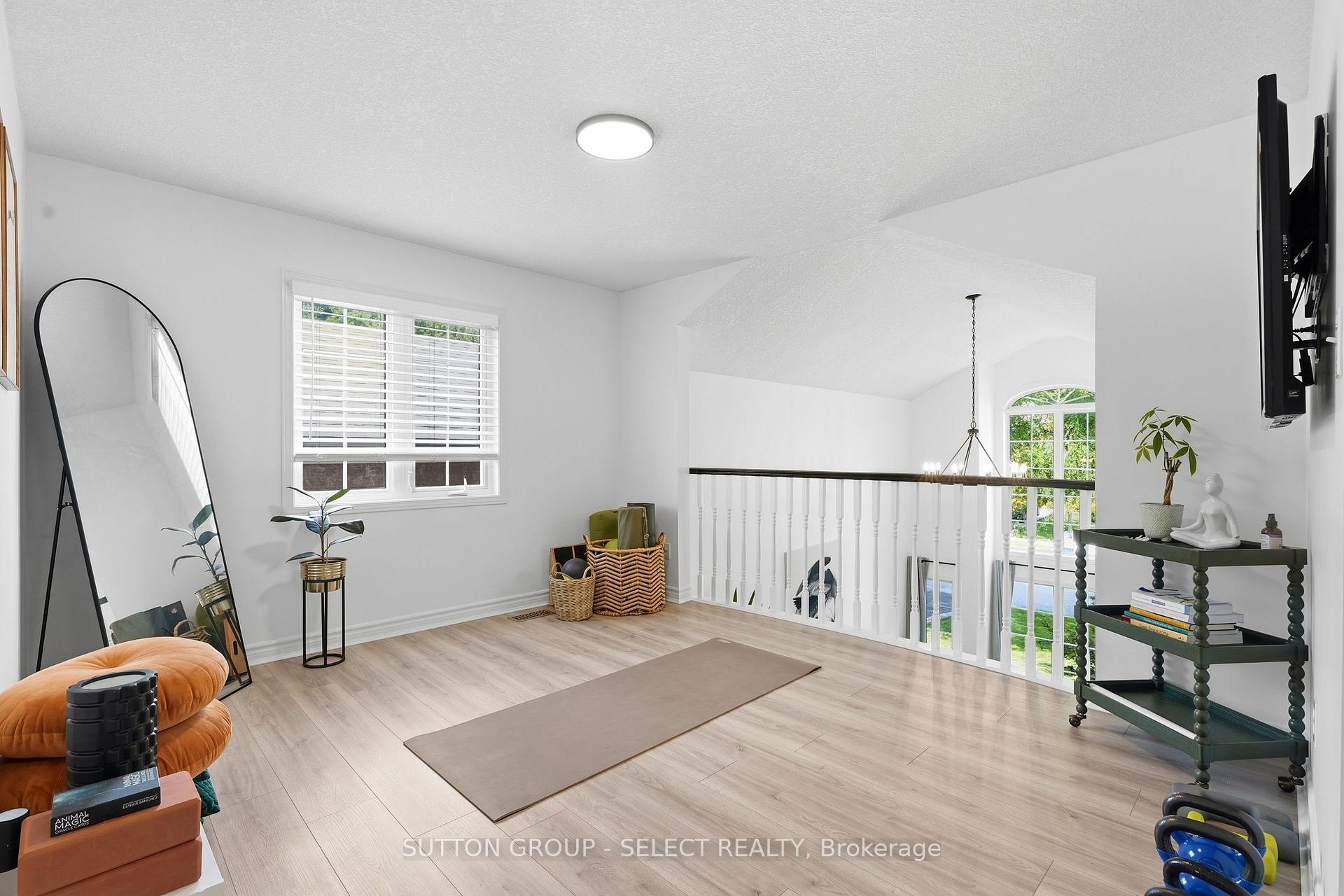 Photo 25 of 39 Carolinian Lane, Cambridge, St. Andrews Estates — HOMEH