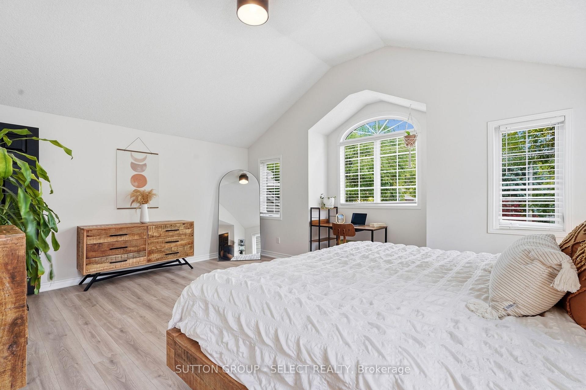 Photo 31 of 39 Carolinian Lane, Cambridge, St. Andrews Estates — HOMEH