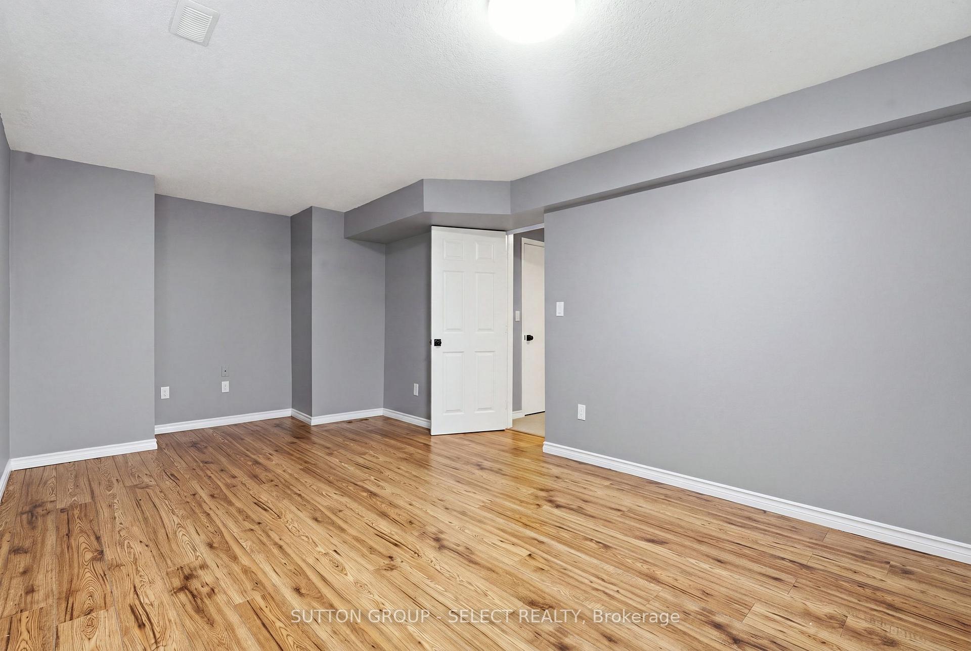 Photo 43 of 39 Carolinian Lane, Cambridge, St. Andrews Estates — HOMEH