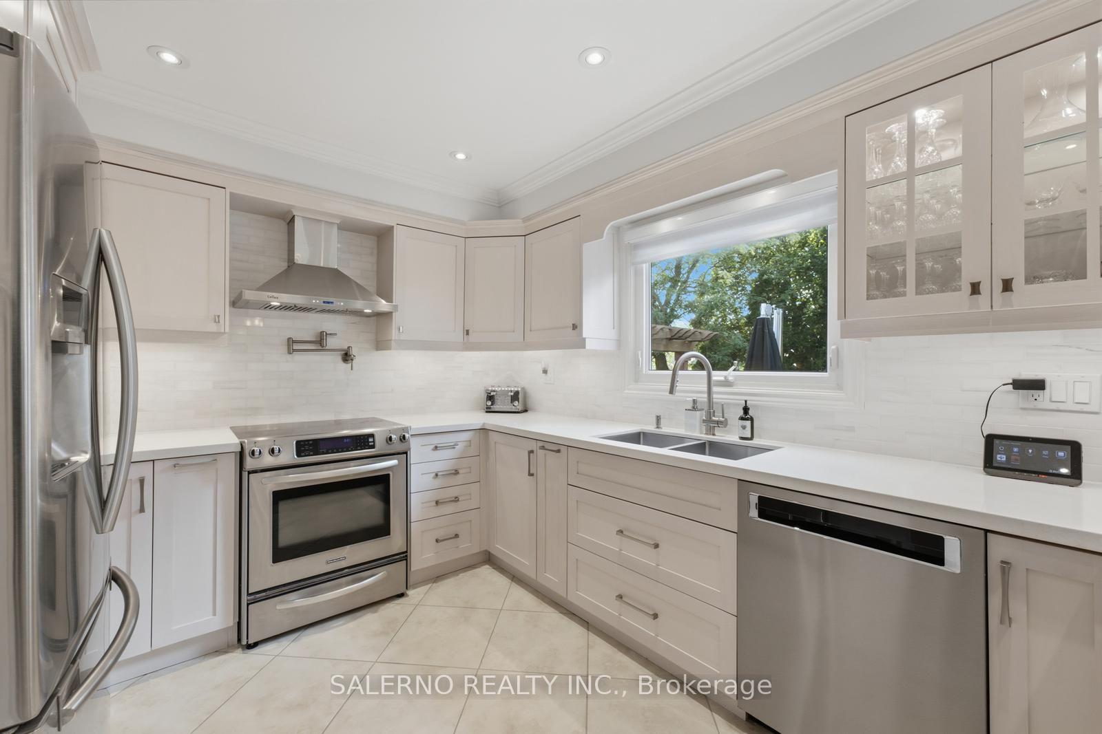 Photo 13 of 62 Olive Green Road, Vaughan, East Woodbridge — HOMEH