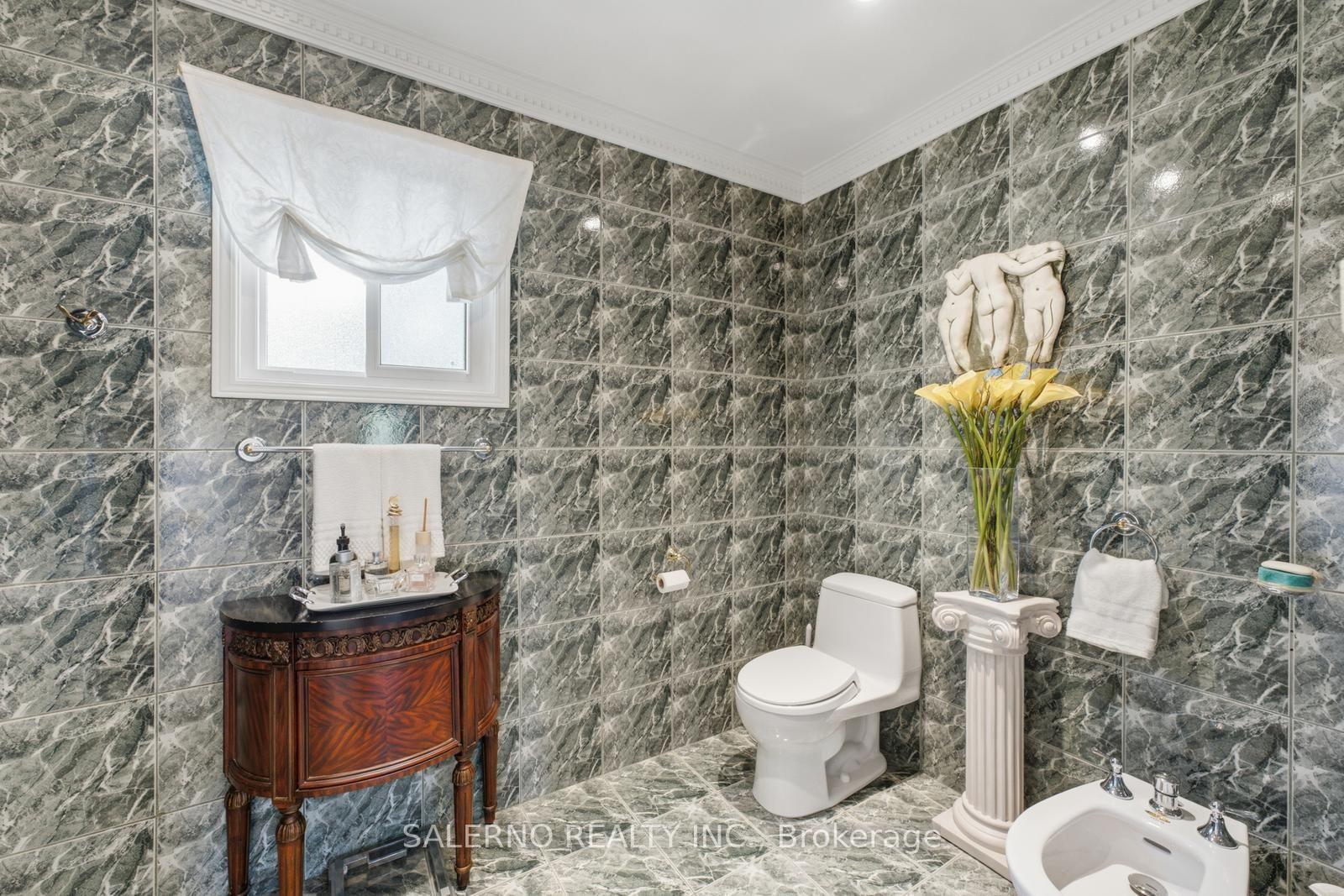 Photo 25 of 62 Olive Green Road, Vaughan, East Woodbridge — HOMEH