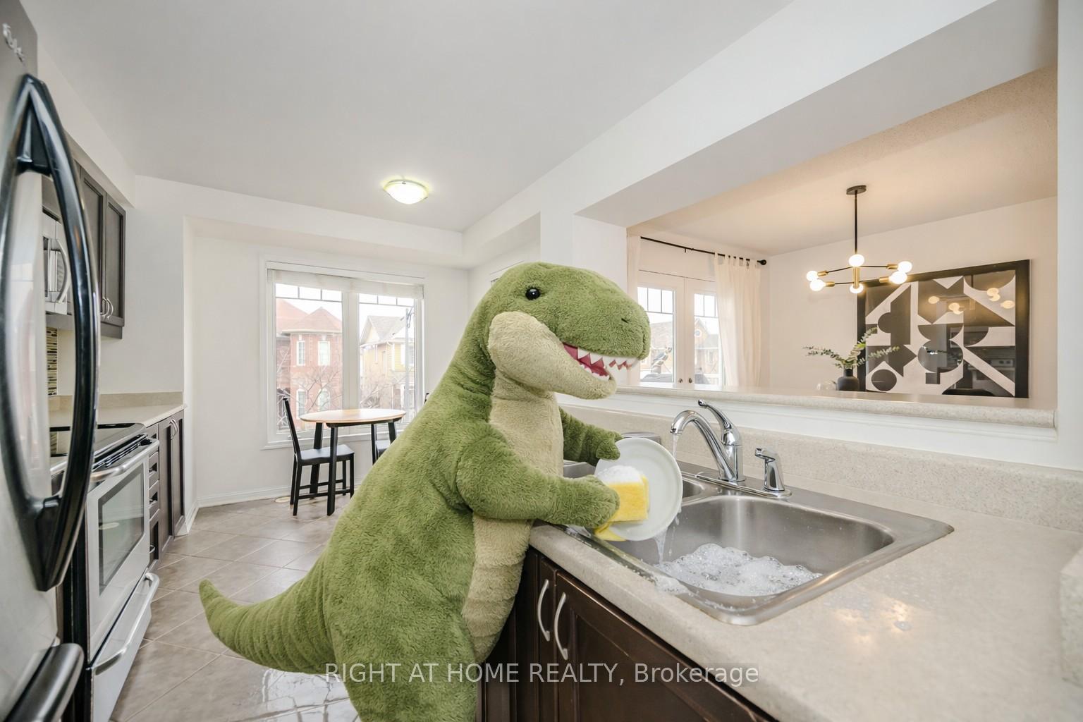 Photo 4 of 525 Cavanagh Lane, Milton, Willmott — HOMEH