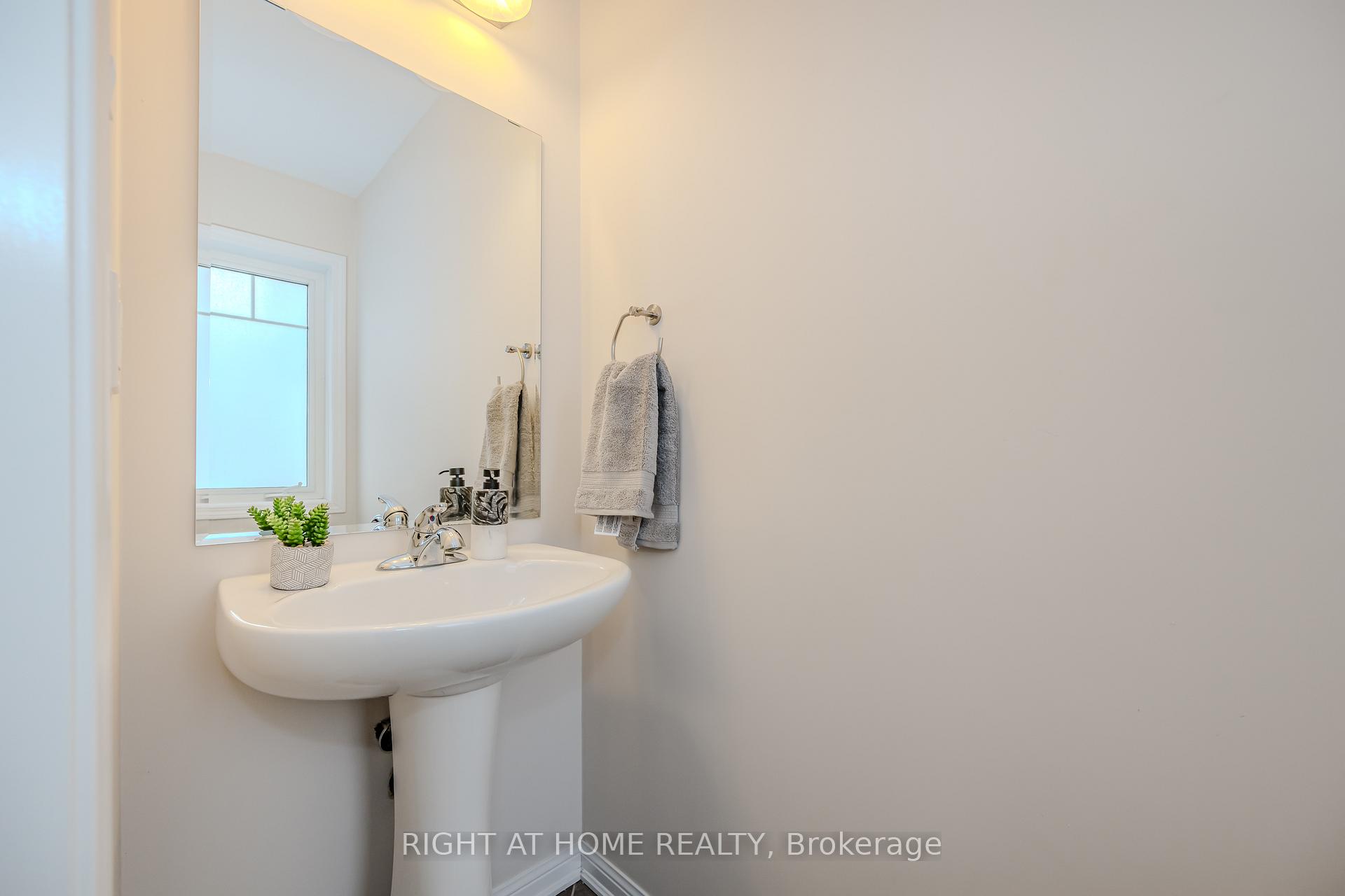 Photo 24 of 525 Cavanagh Lane, Milton, Willmott — HOMEH