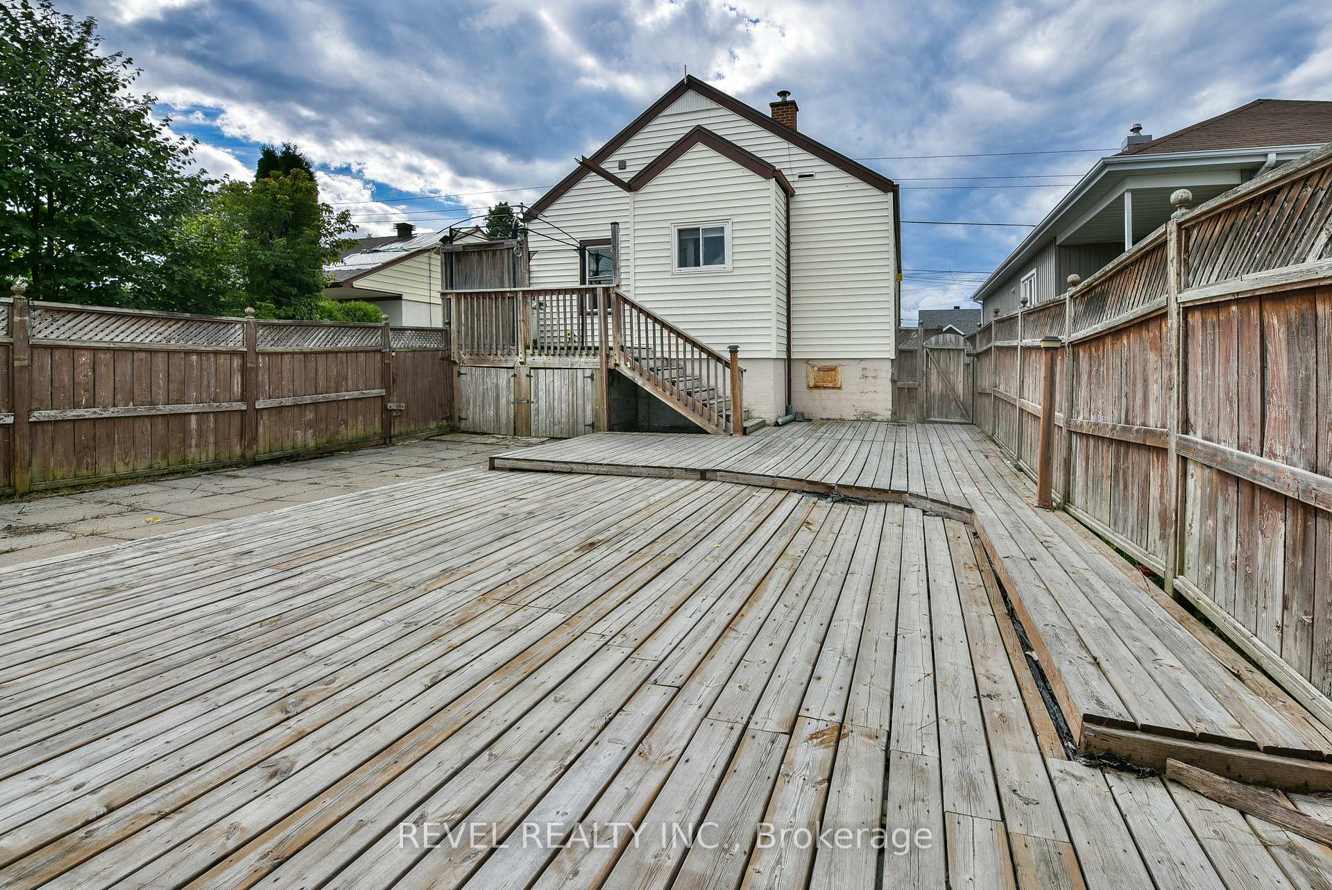 Photo 3 of 418 Maple Street S, Timmins, TS - SE — HOMEH