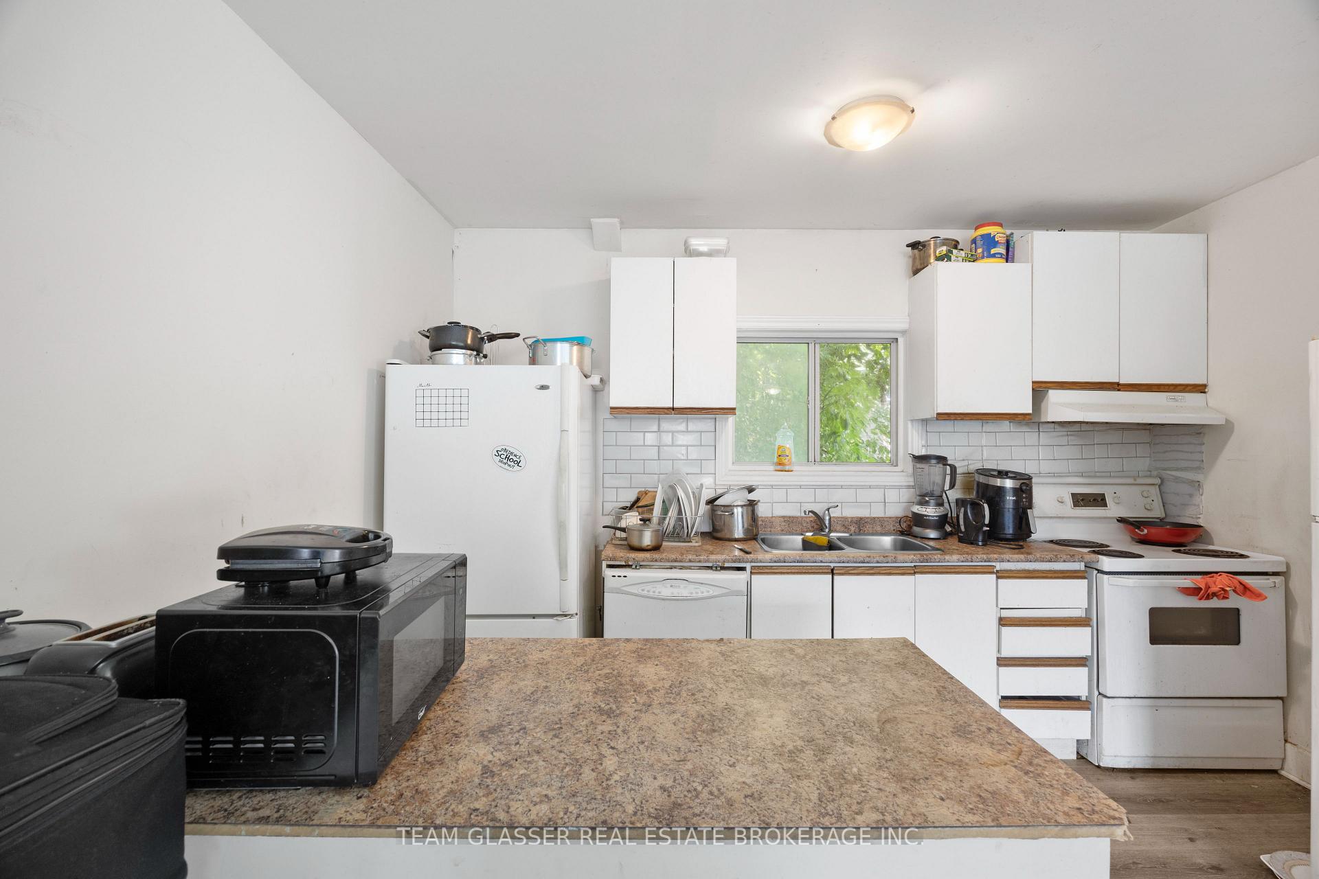 Photo 9 of 434 Second Street, London, East H — HOMEH