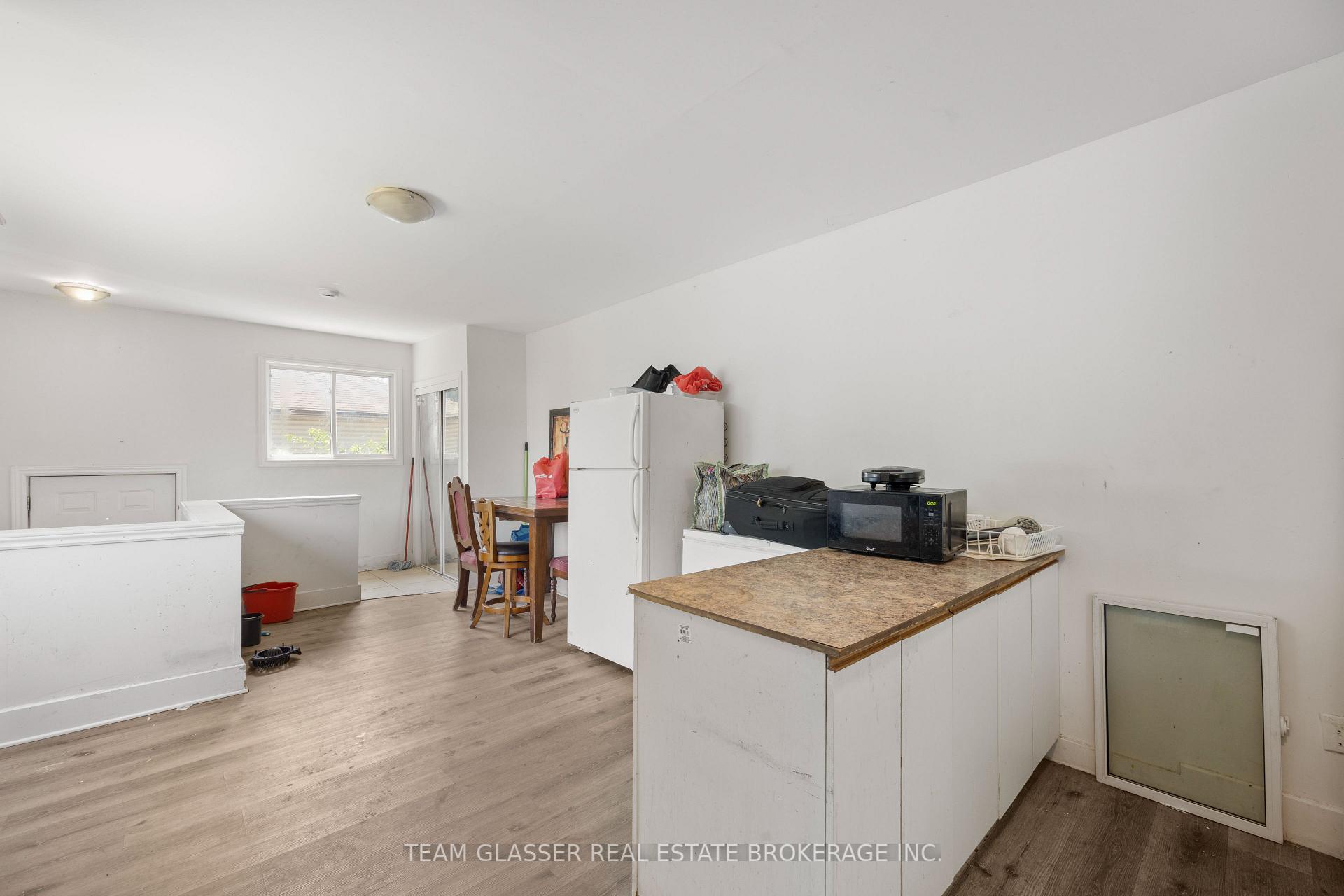 Photo 10 of 434 Second Street, London, East H — HOMEH