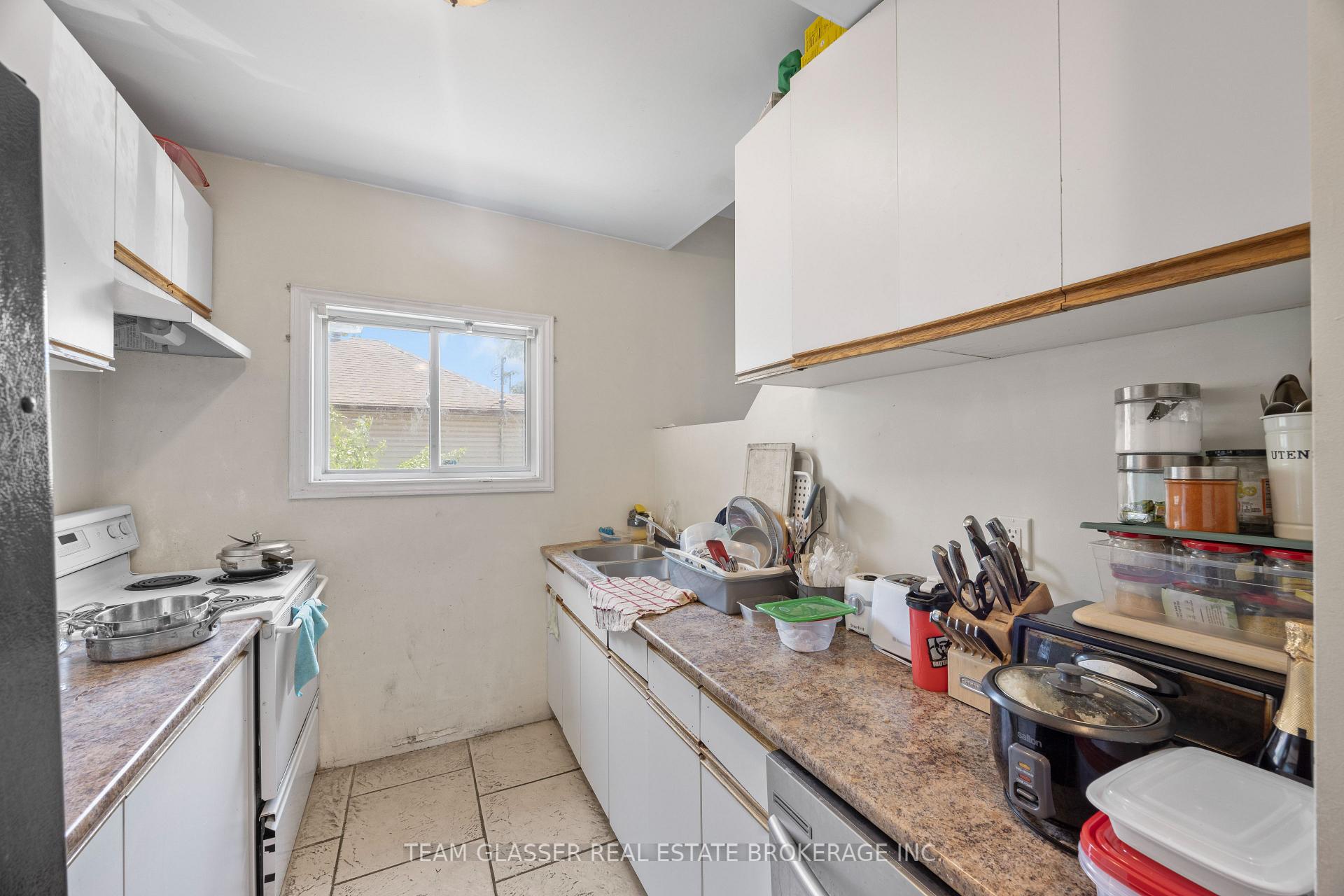Photo 26 of 434 Second Street, London, East H — HOMEH