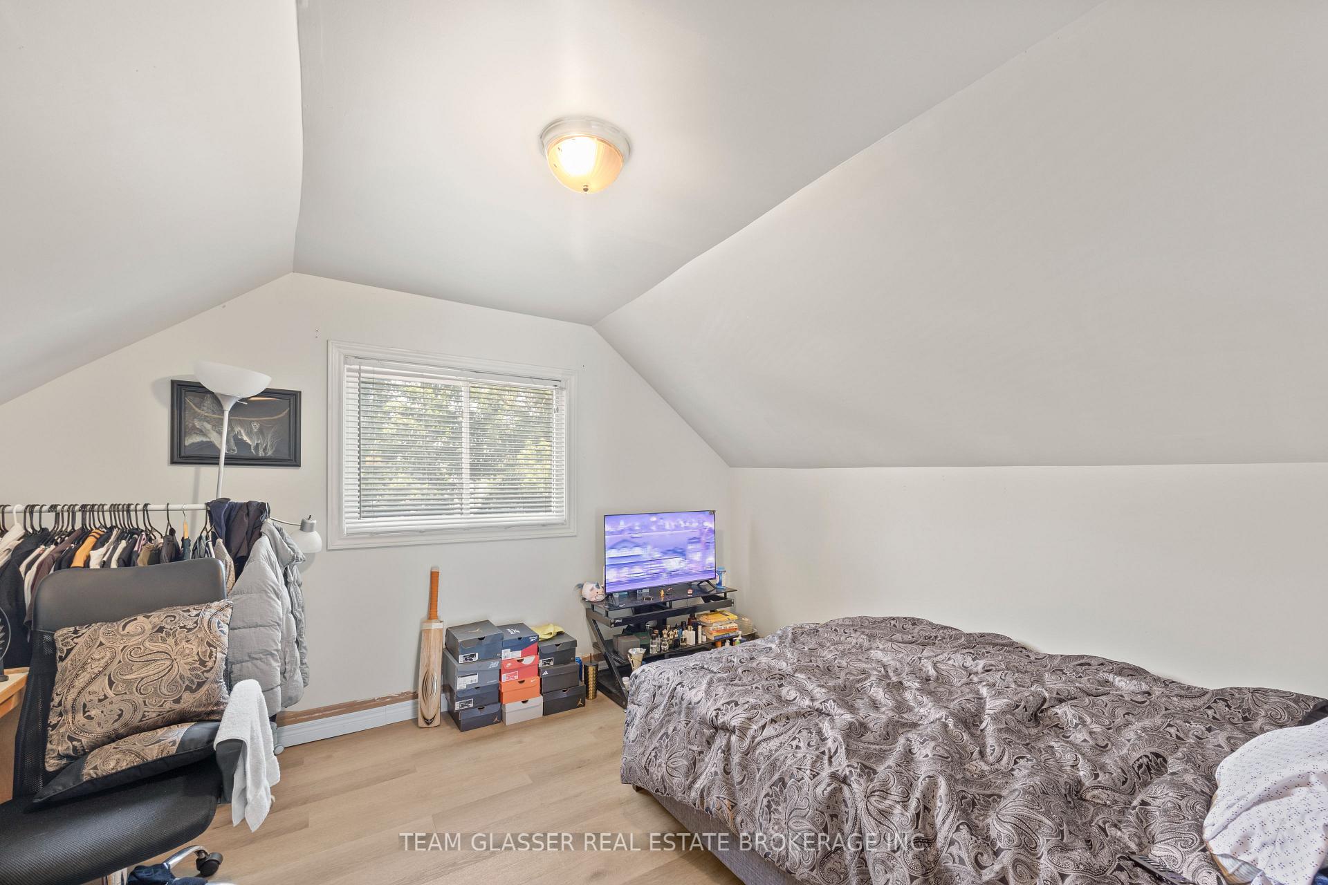 Photo 29 of 434 Second Street, London, East H — HOMEH