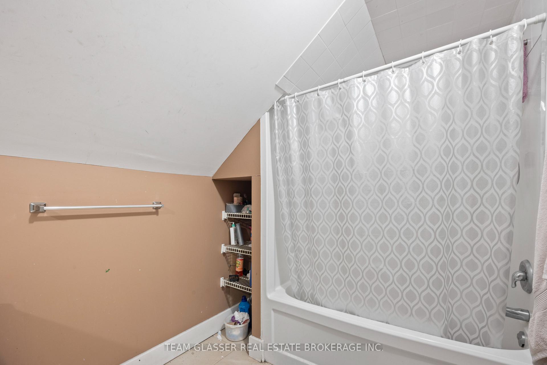 Photo 32 of 434 Second Street, London, East H — HOMEH