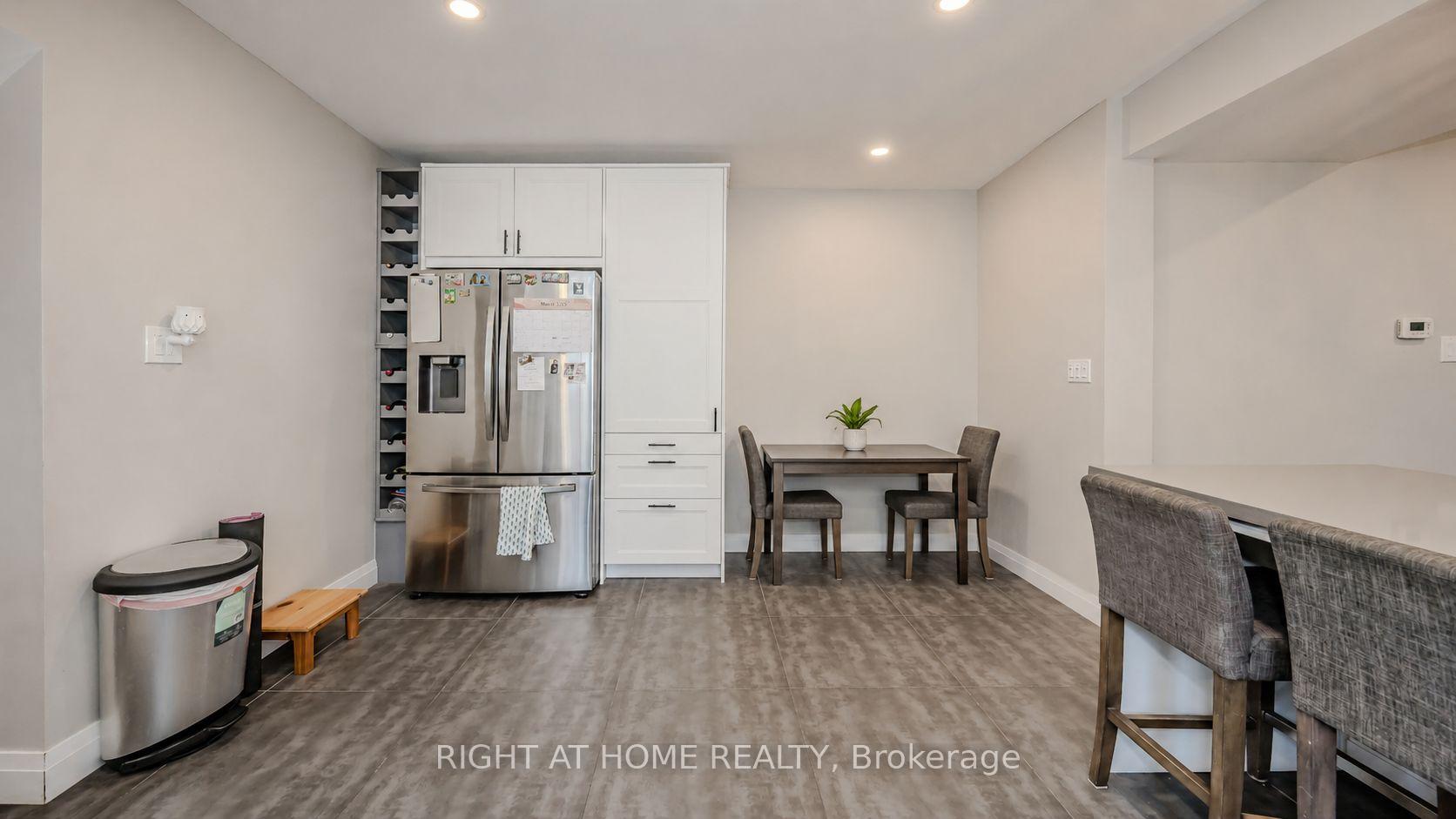 Photo 7 of 126 Poplar Avenue, Halton Hills, Acton — HOMEH