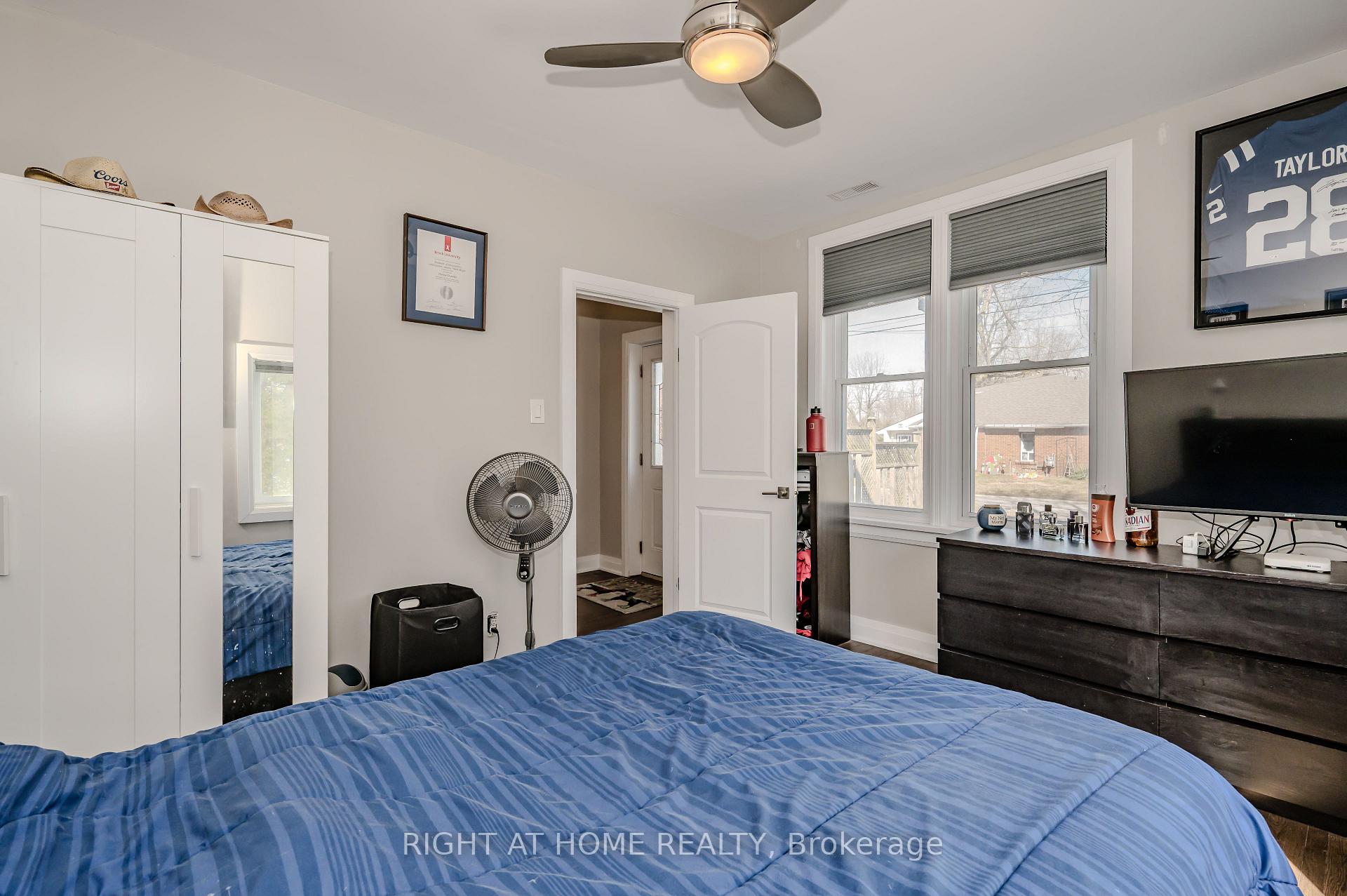 Photo 13 of 126 Poplar Avenue, Halton Hills, Acton — HOMEH
