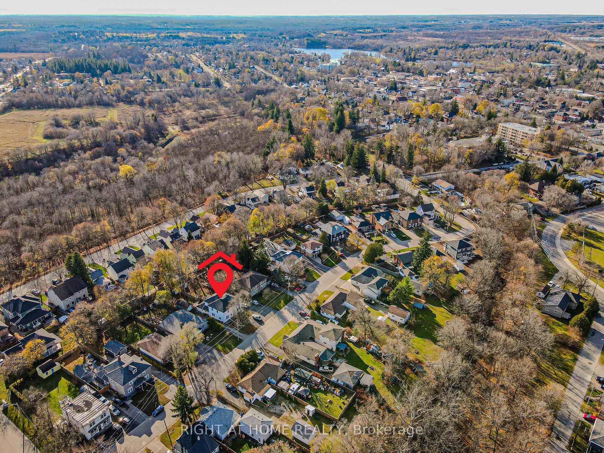 Photo 26 of 126 Poplar Avenue, Halton Hills, Acton — HOMEH